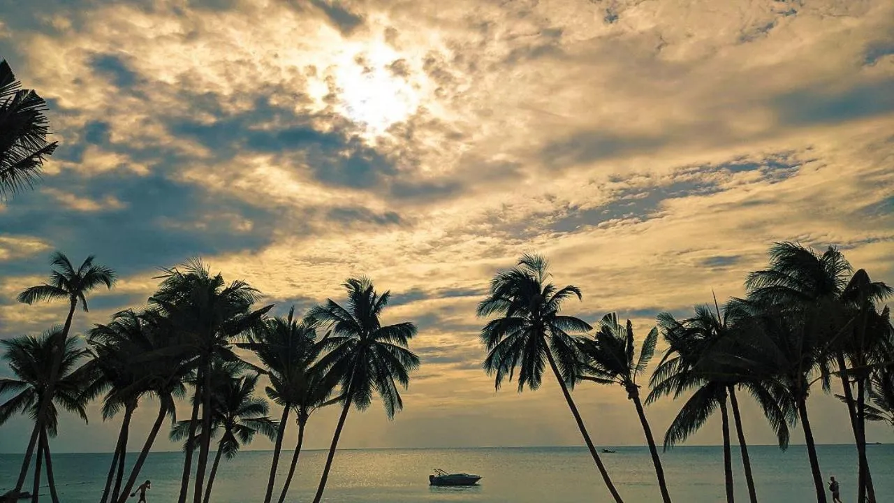 Sunset in Anna Beach Phú Quốc