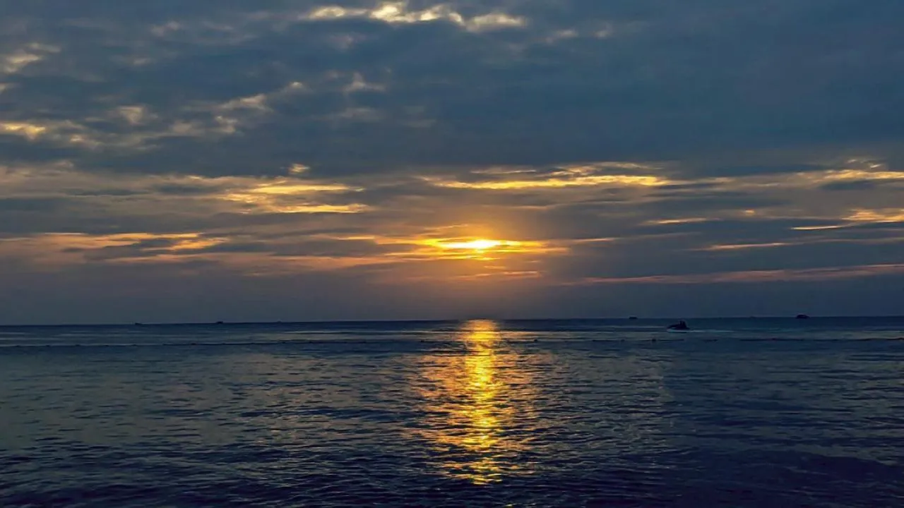 Sunset in Anna Beach Phú Quốc