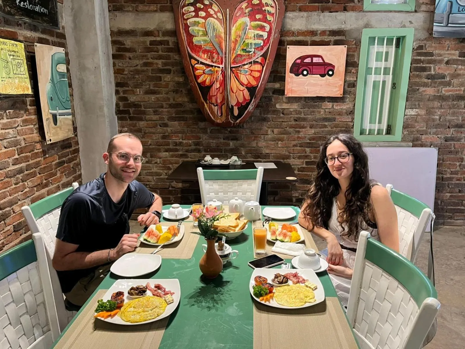 Restaurant/places to eat in Ceylon Kingsmen Garden - Katunayake Airport Transit Hotels