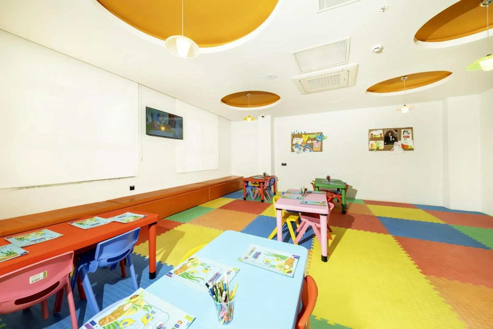 Kids's club in Serenity Queen Hotel