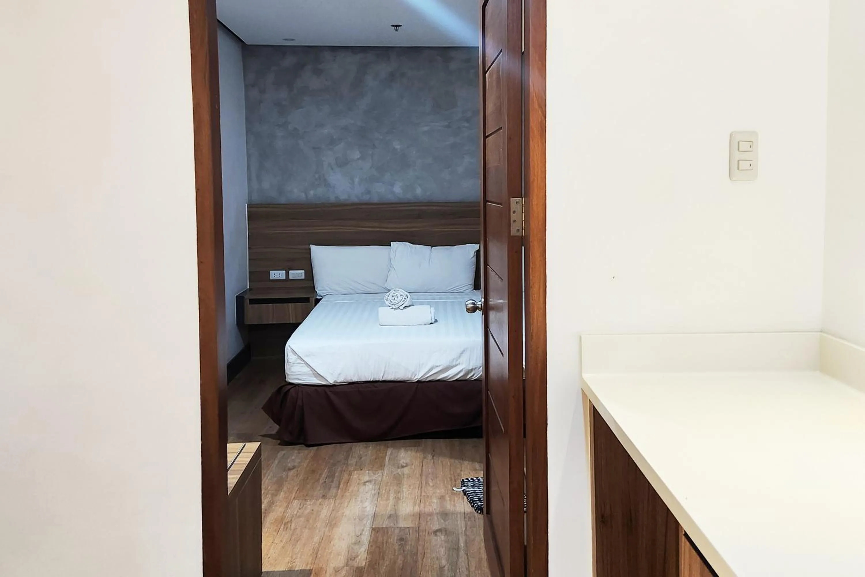 Bed in Boulevard Pension Hotel Cebu