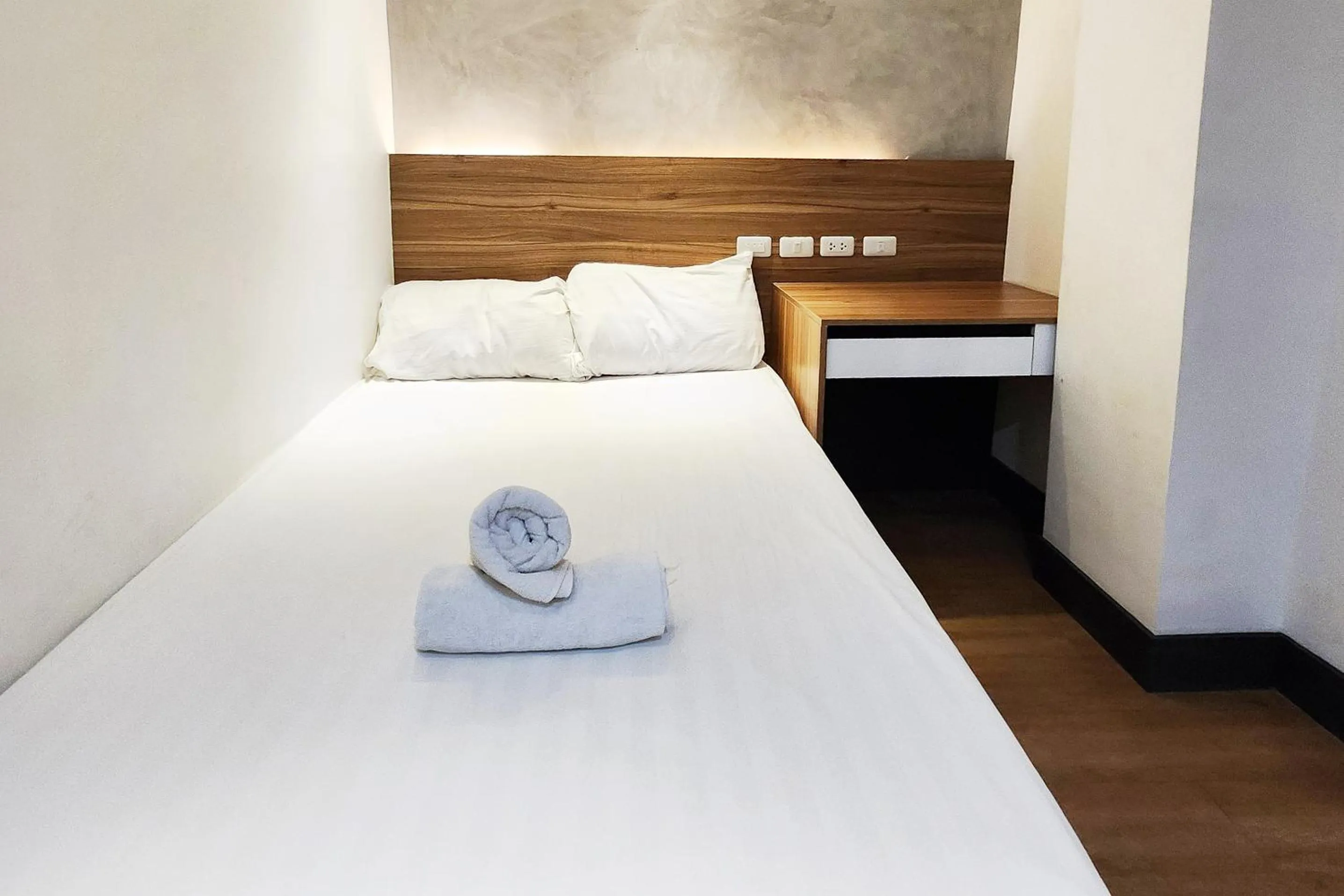 Bed in Boulevard Pension Hotel Cebu