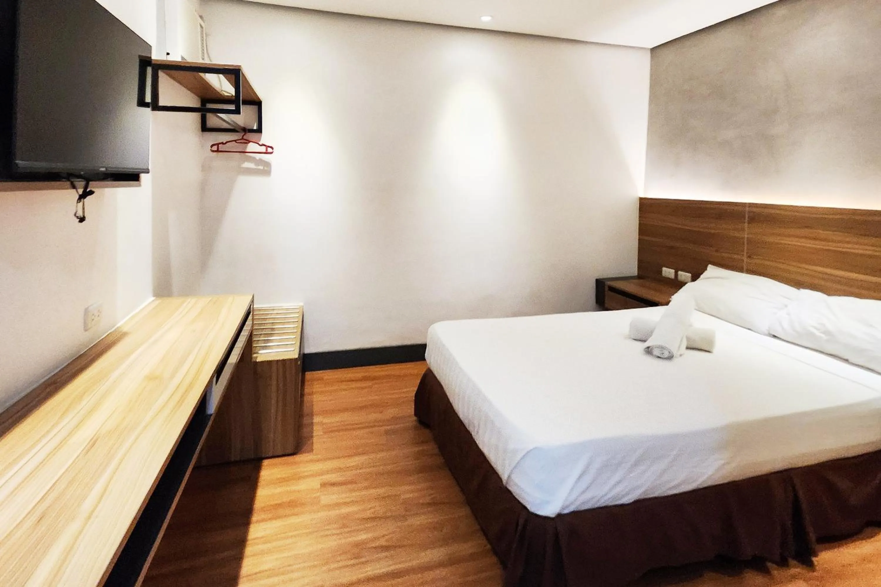 Bed in Boulevard Pension Hotel Cebu