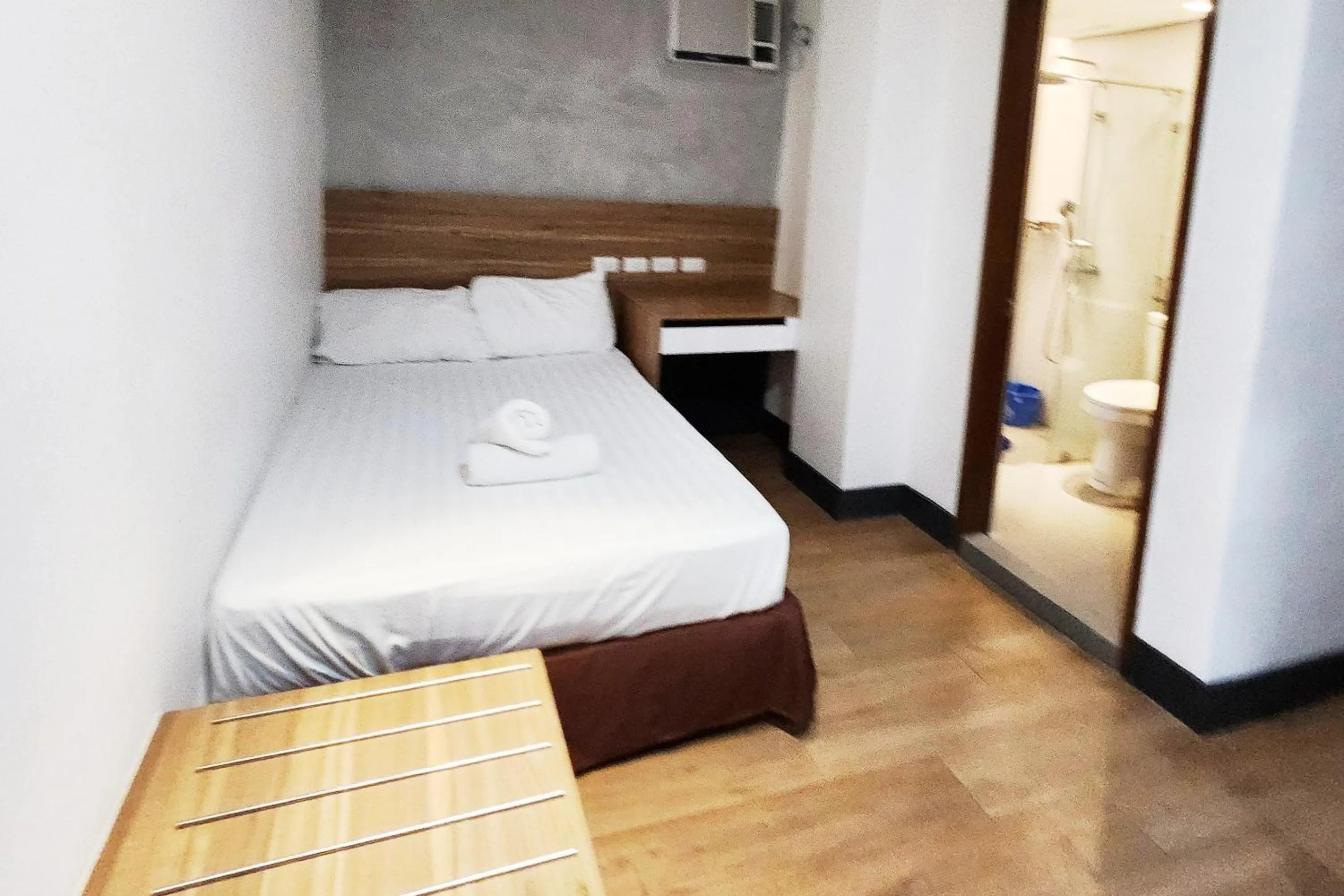 Bed in Boulevard Pension Hotel Cebu