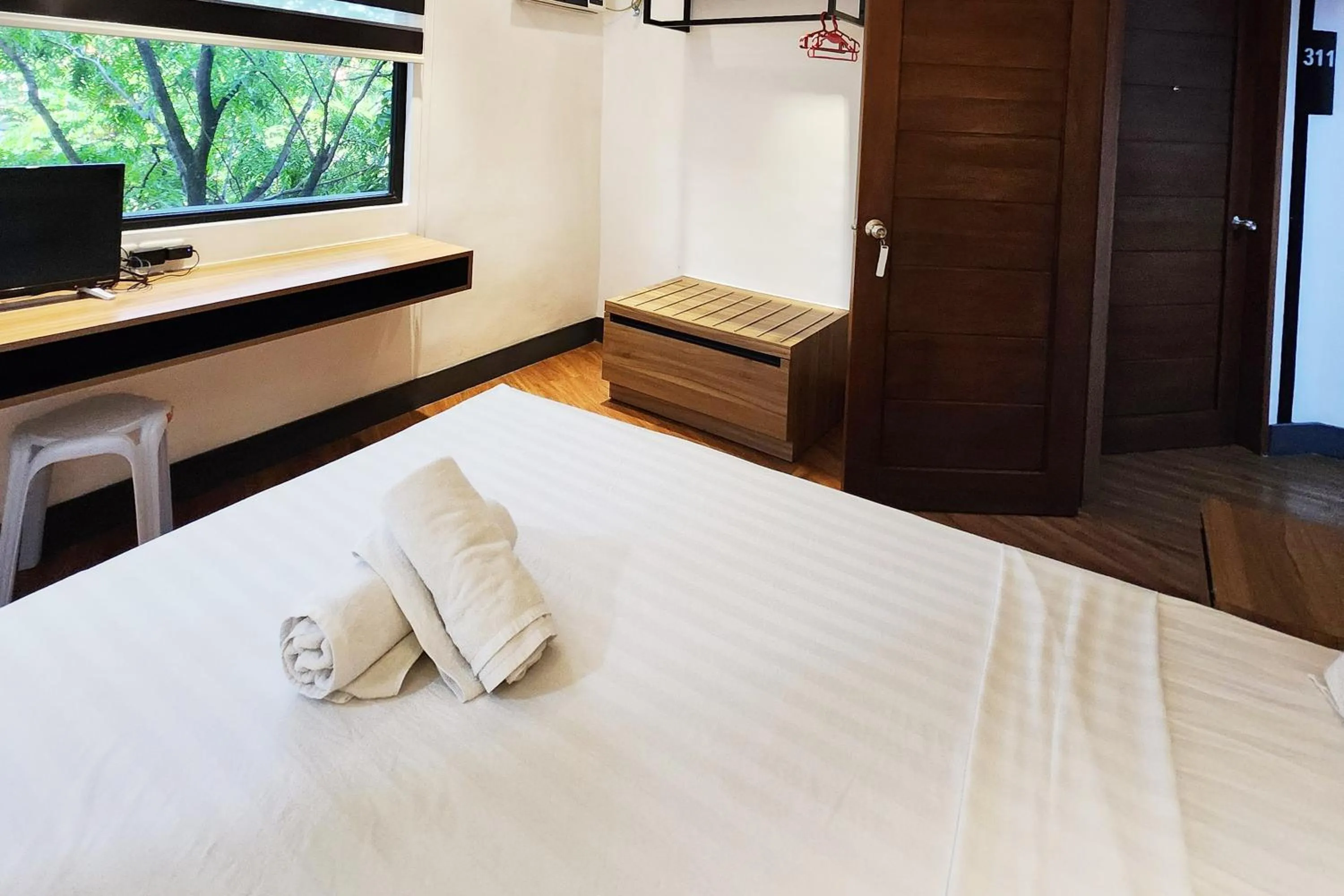 Bed in Boulevard Pension Hotel Cebu