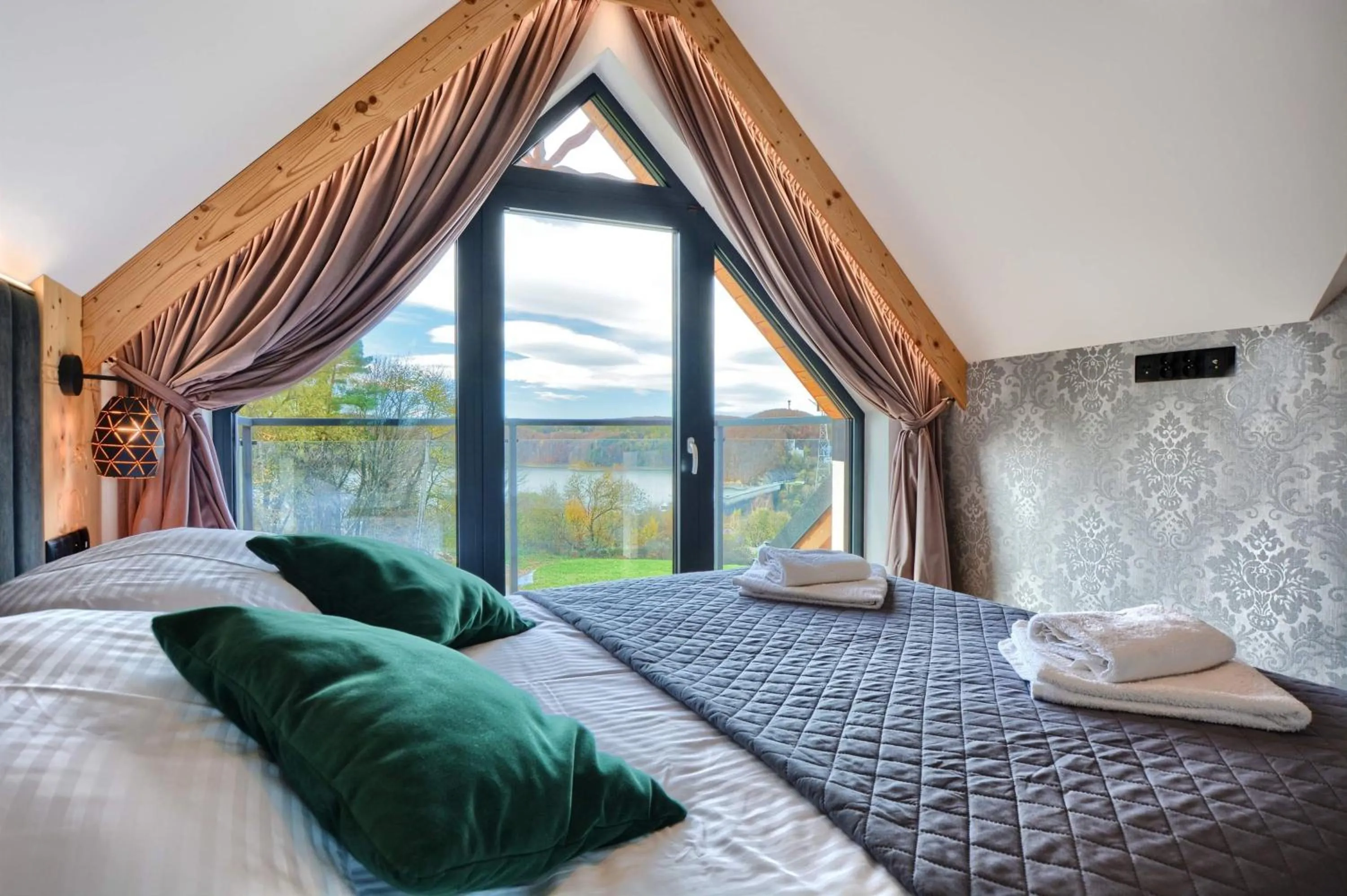 Bed in Santa Angela Solina Resort & SPA