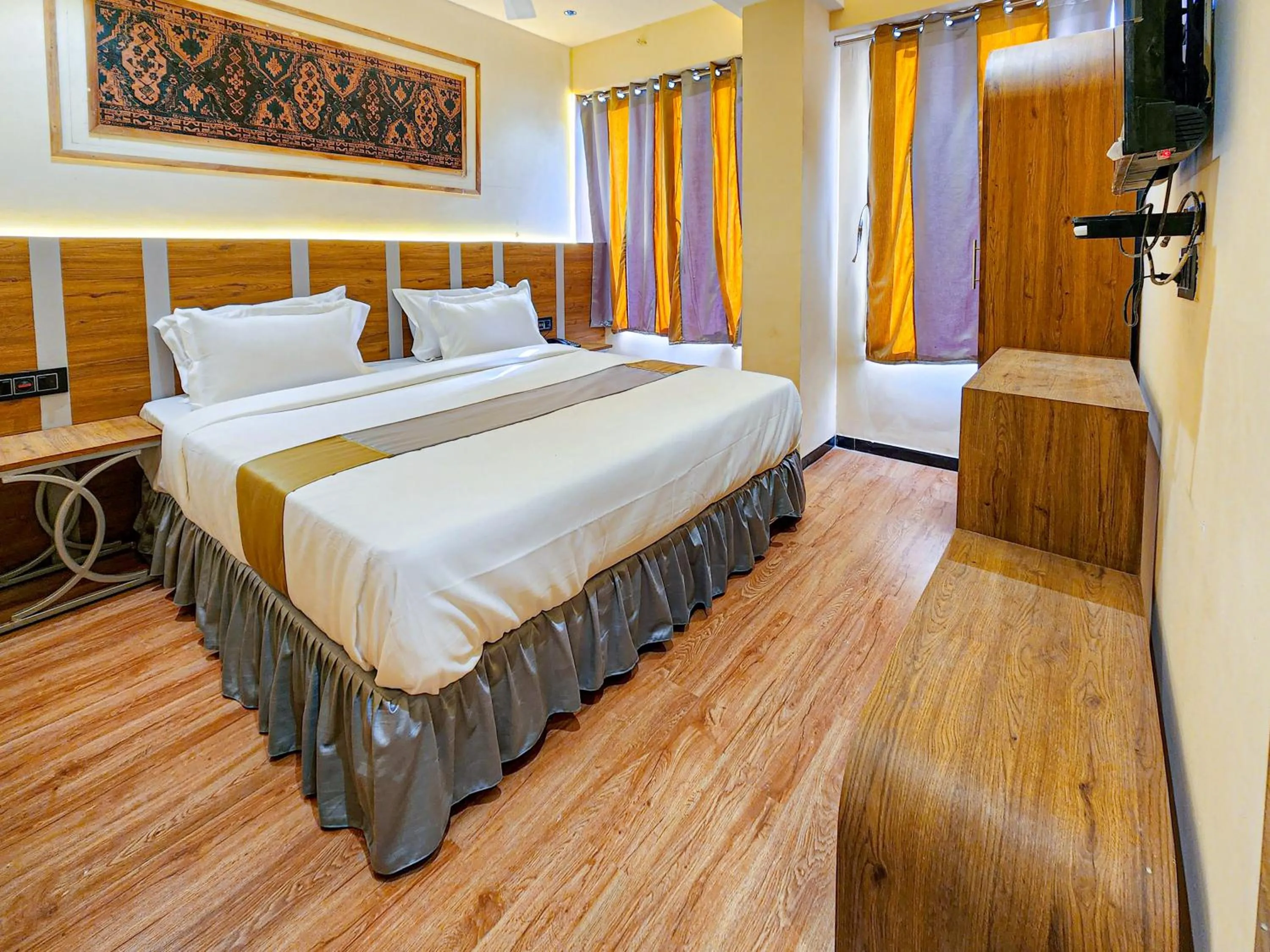 Bedroom, Bed in Hotel Nova Bopal