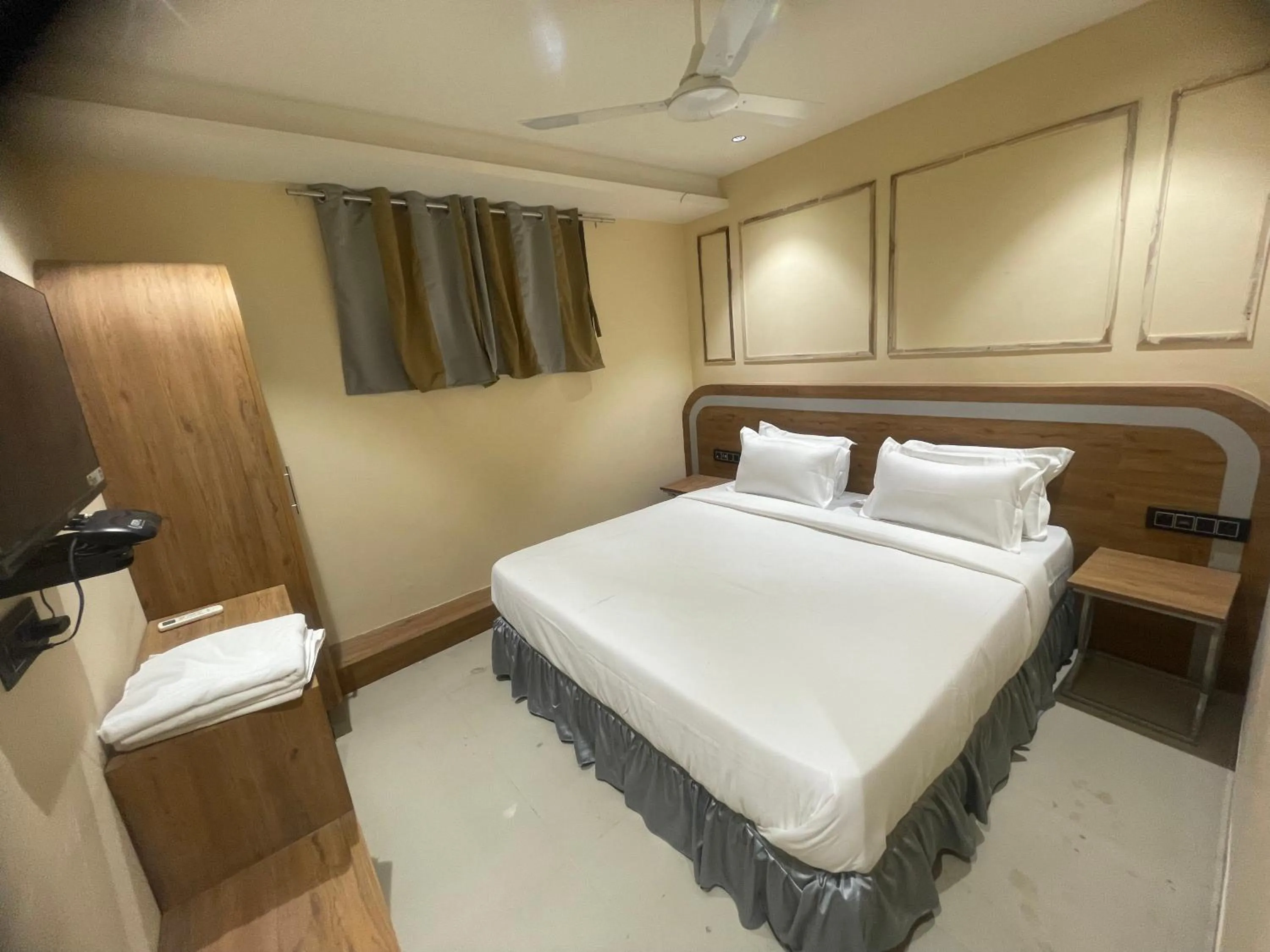 Bed in Hotel Nova Bopal