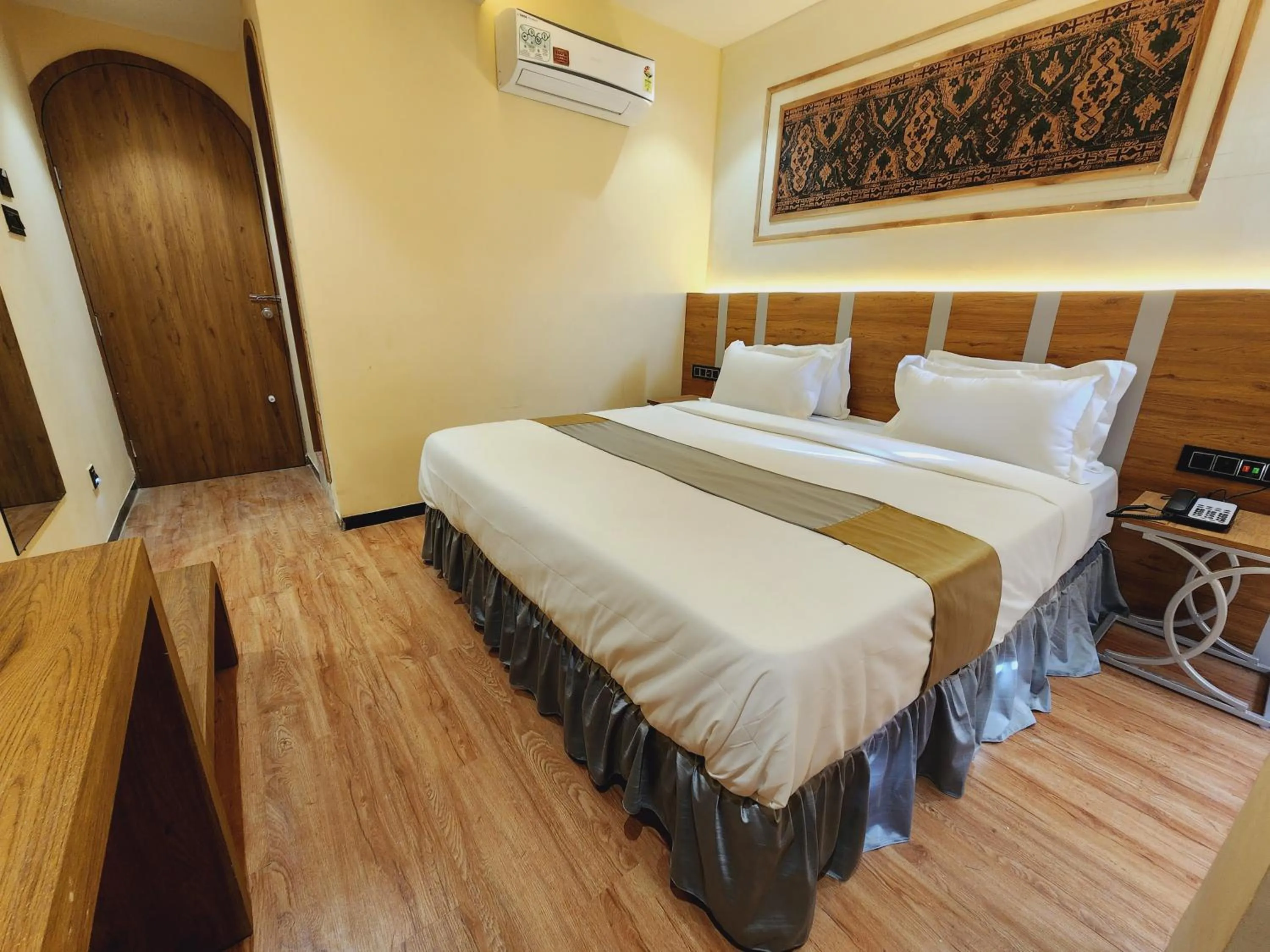 Bed in Hotel Nova Bopal