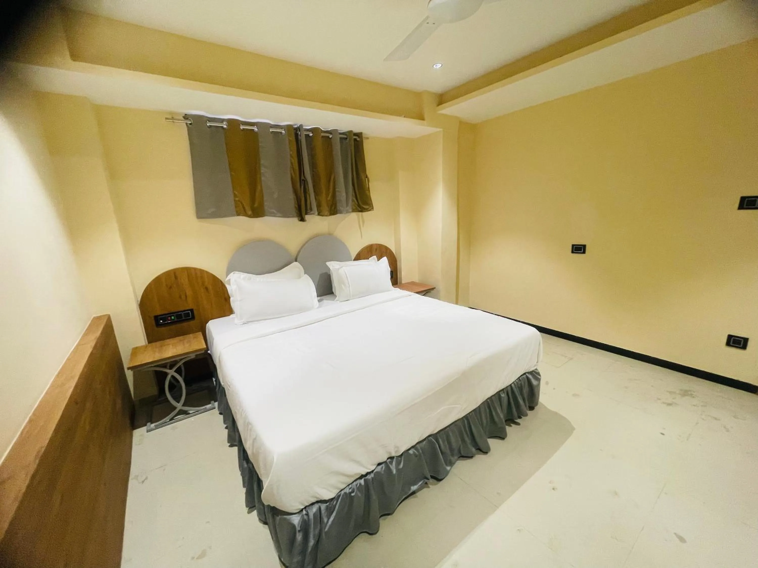 Bed in Hotel Nova Bopal