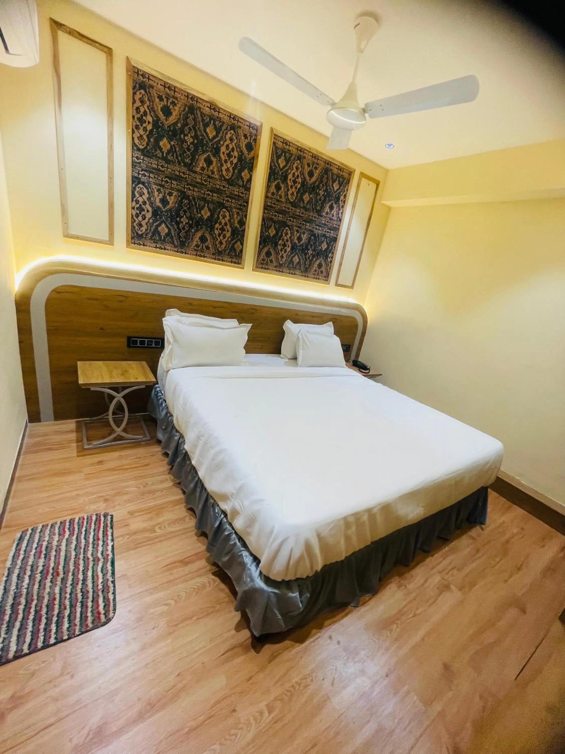 Bed in Hotel Nova Bopal