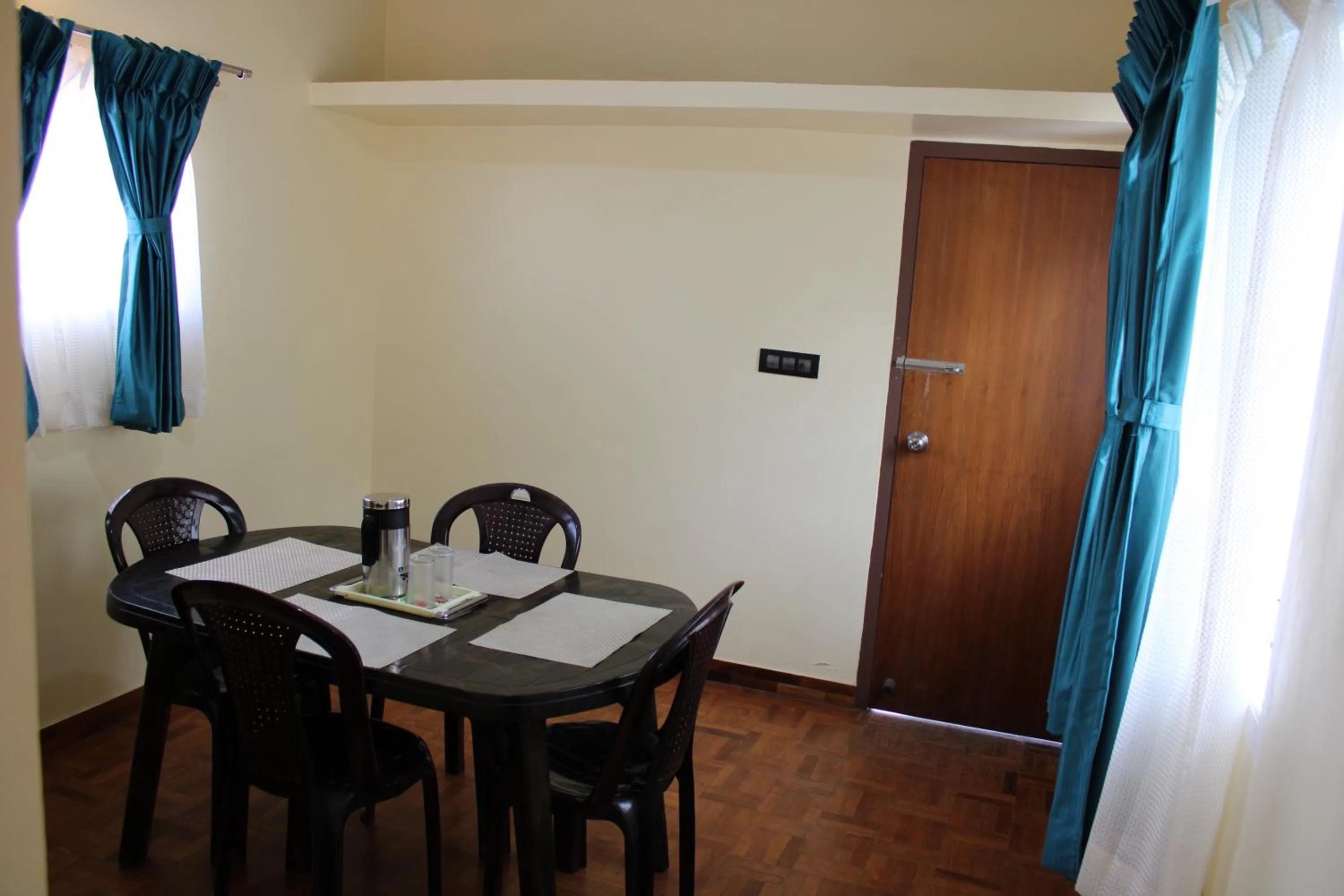 Dining area in Hotel Temple Towers