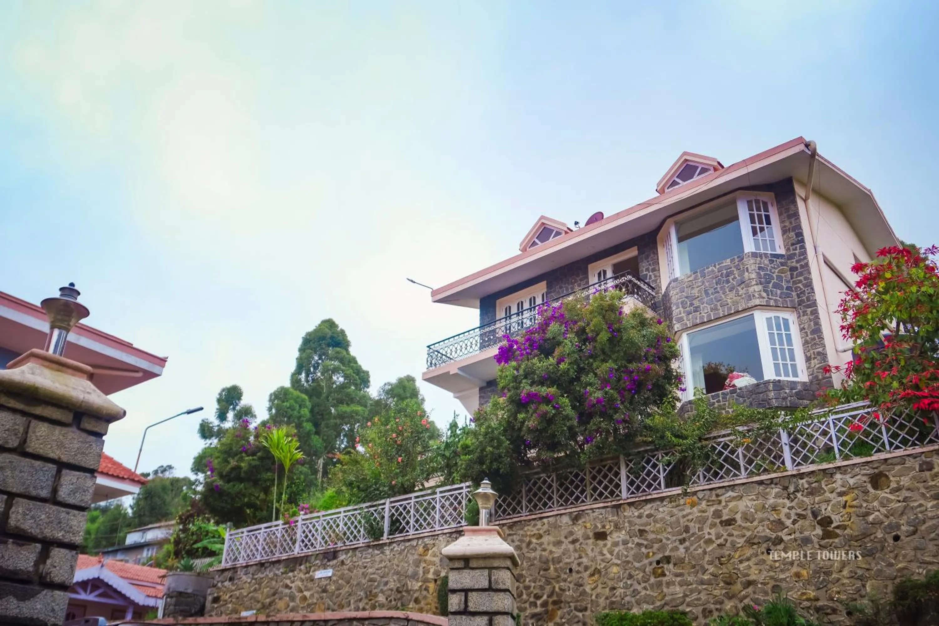 Property building in Hotel Temple Towers