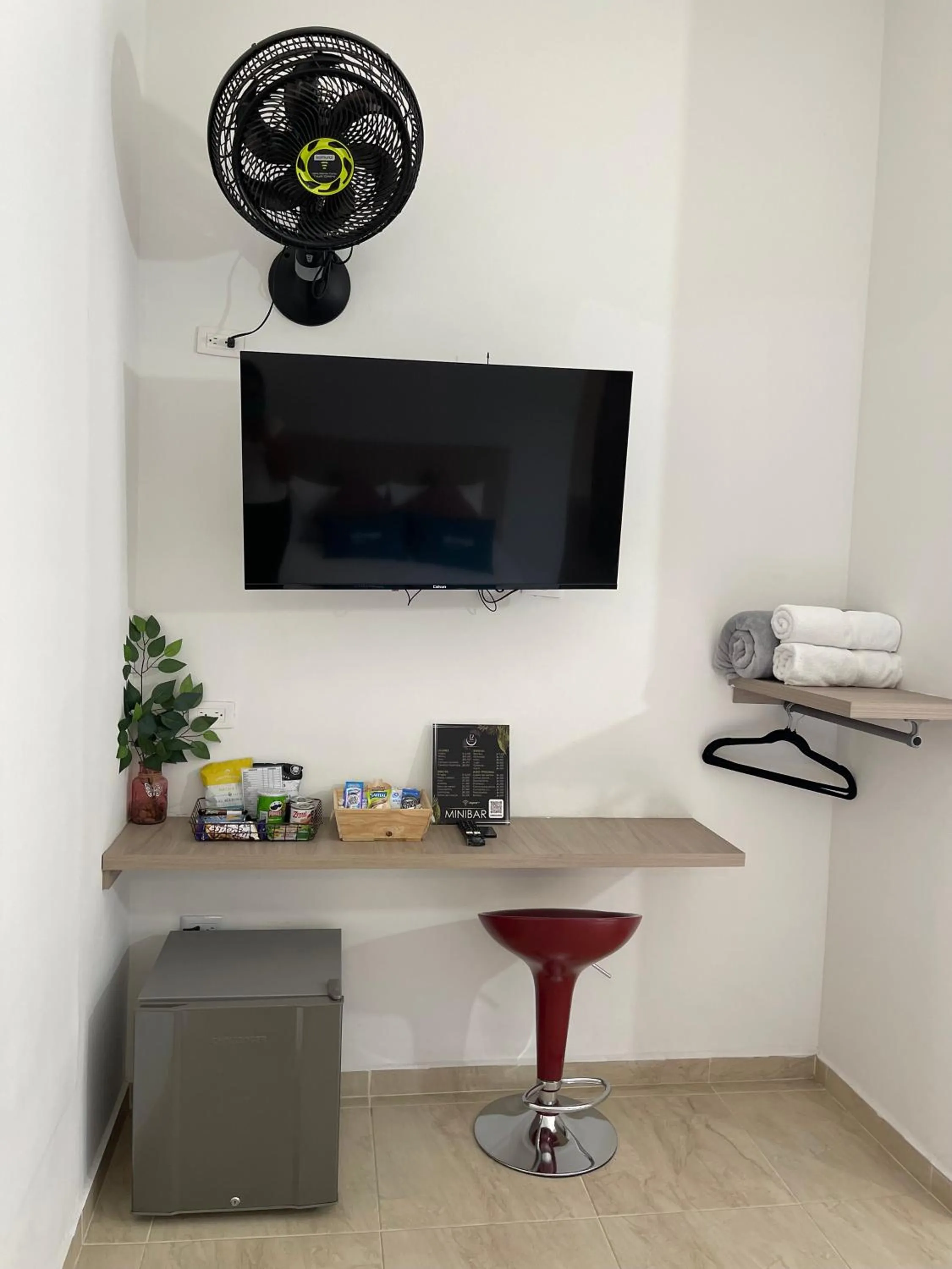 TV and multimedia in Hotel 12 Nights