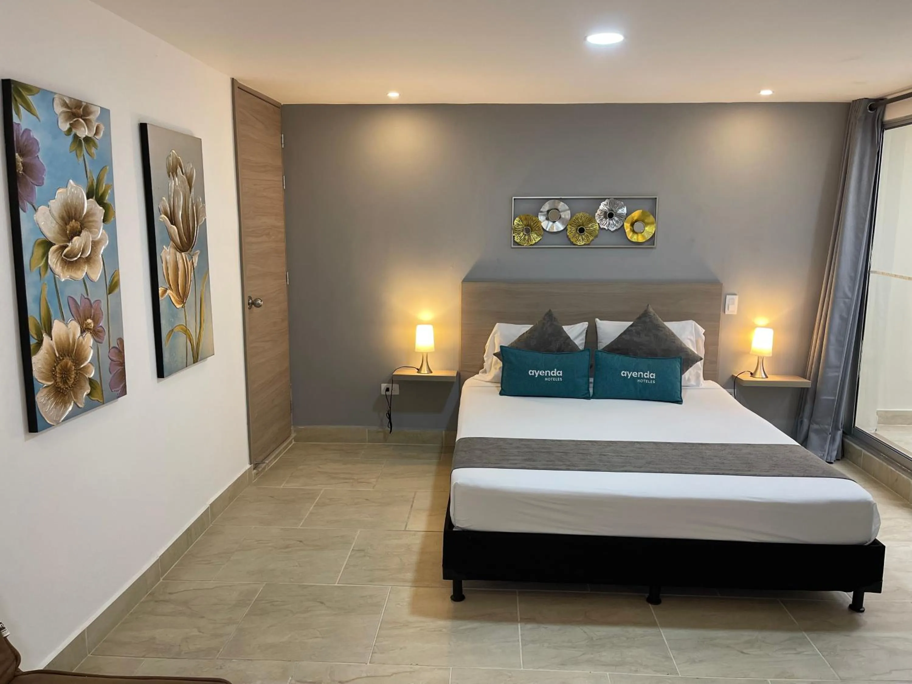 Patio, Bed in Hotel 12 Nights