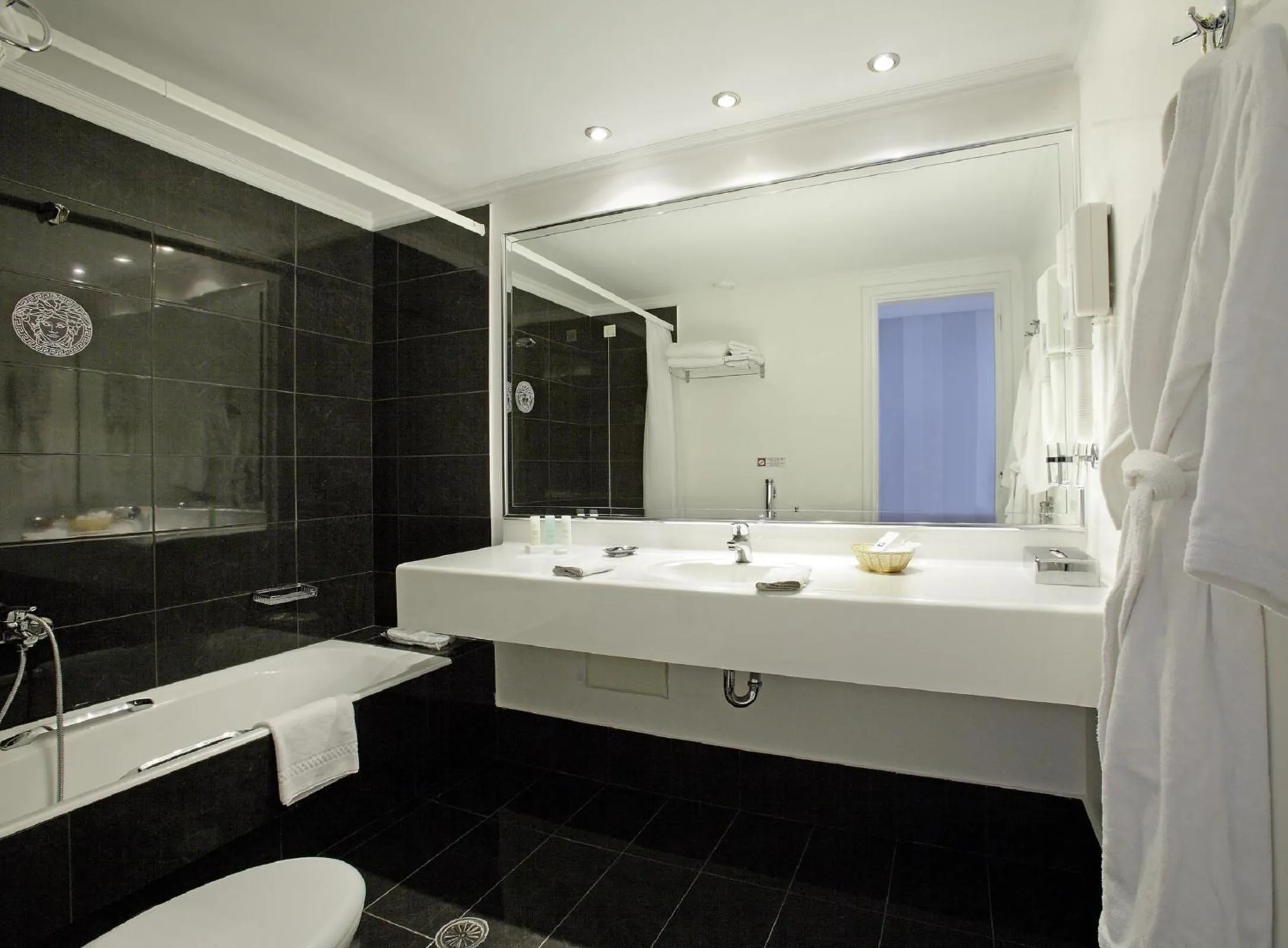 Bathroom in Theoxenia Palace