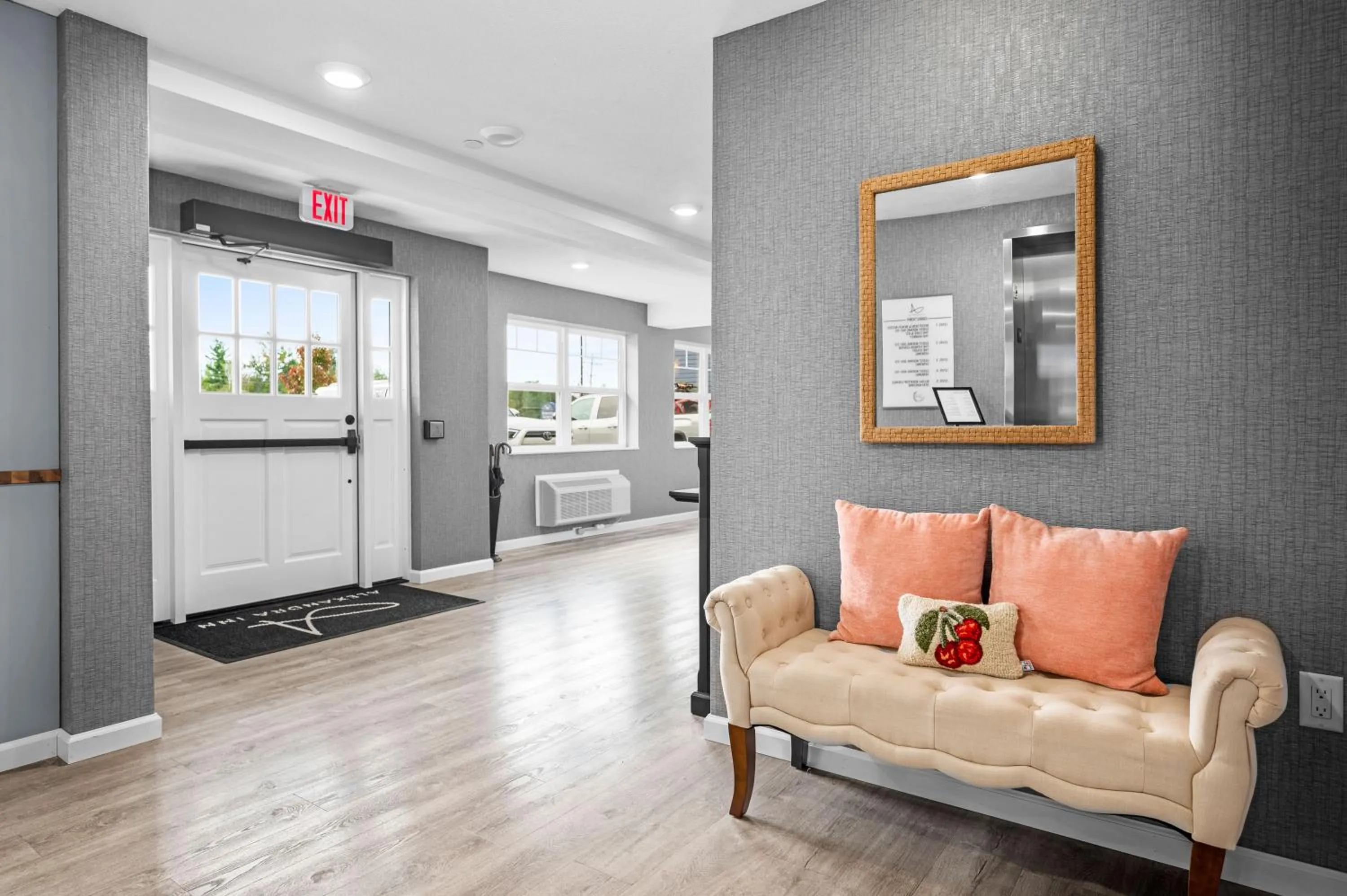 Lobby or reception in Alexandra Inn