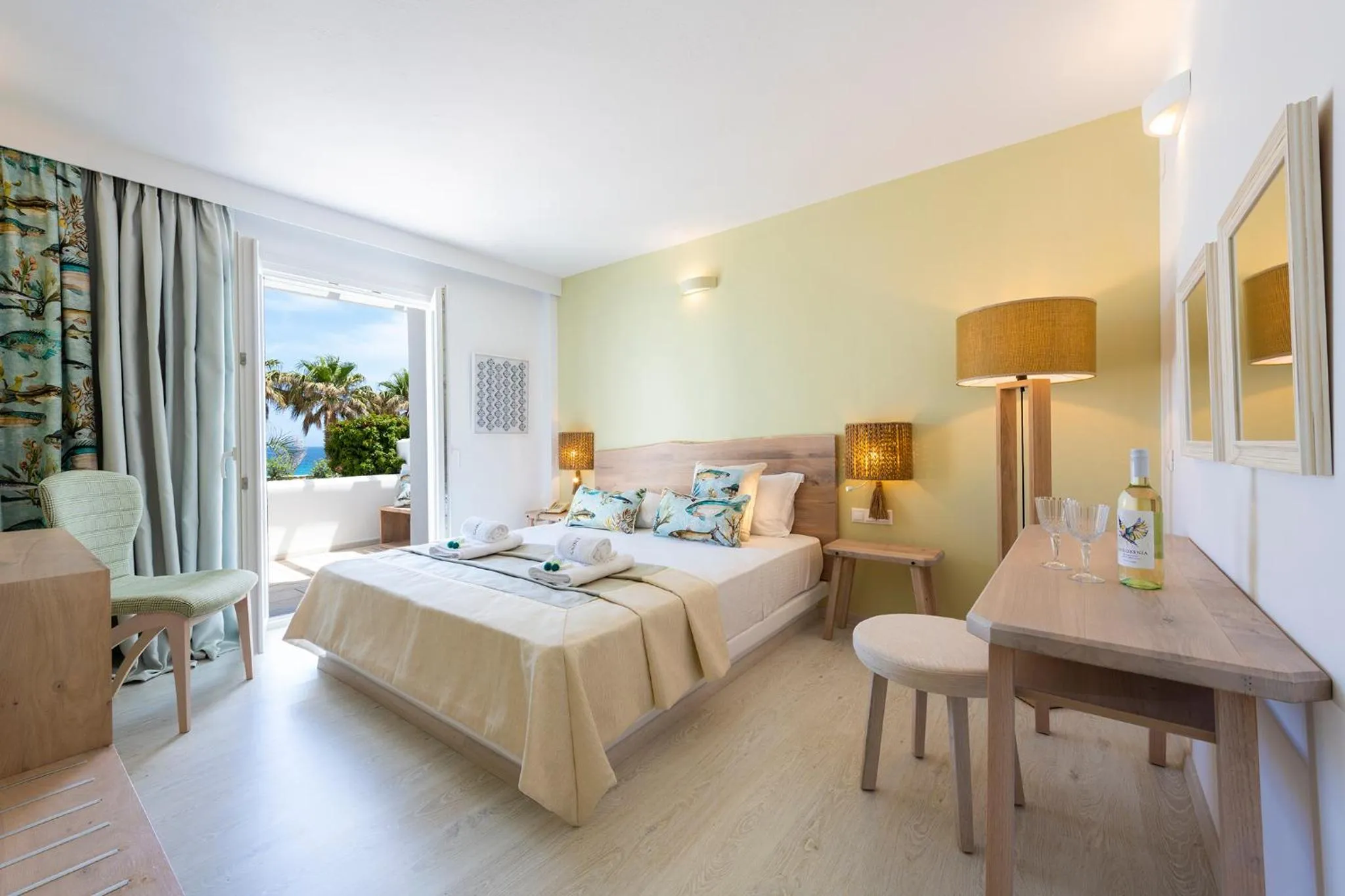 Bed in Saint George Hotel