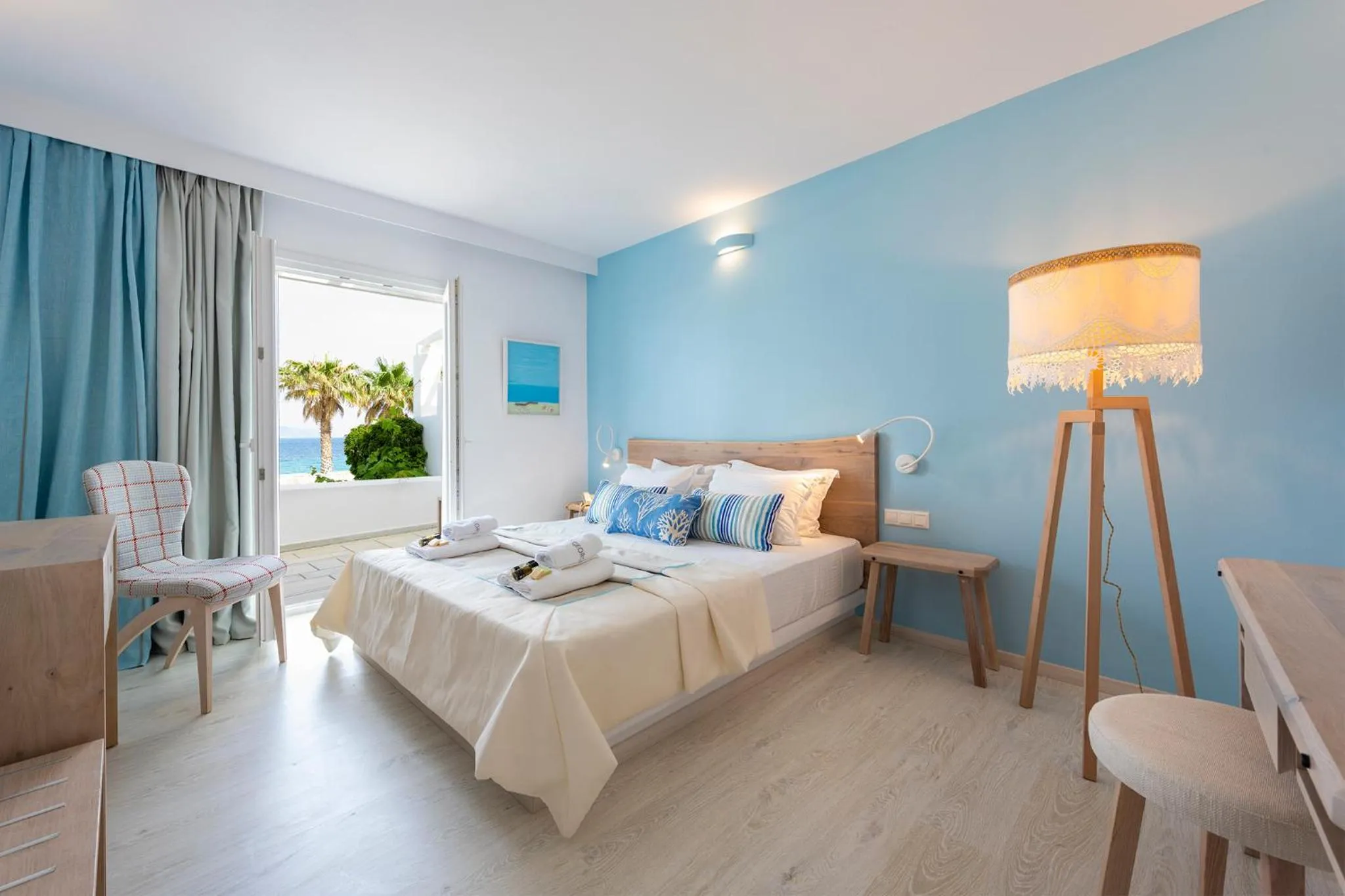 Bed in Saint George Hotel