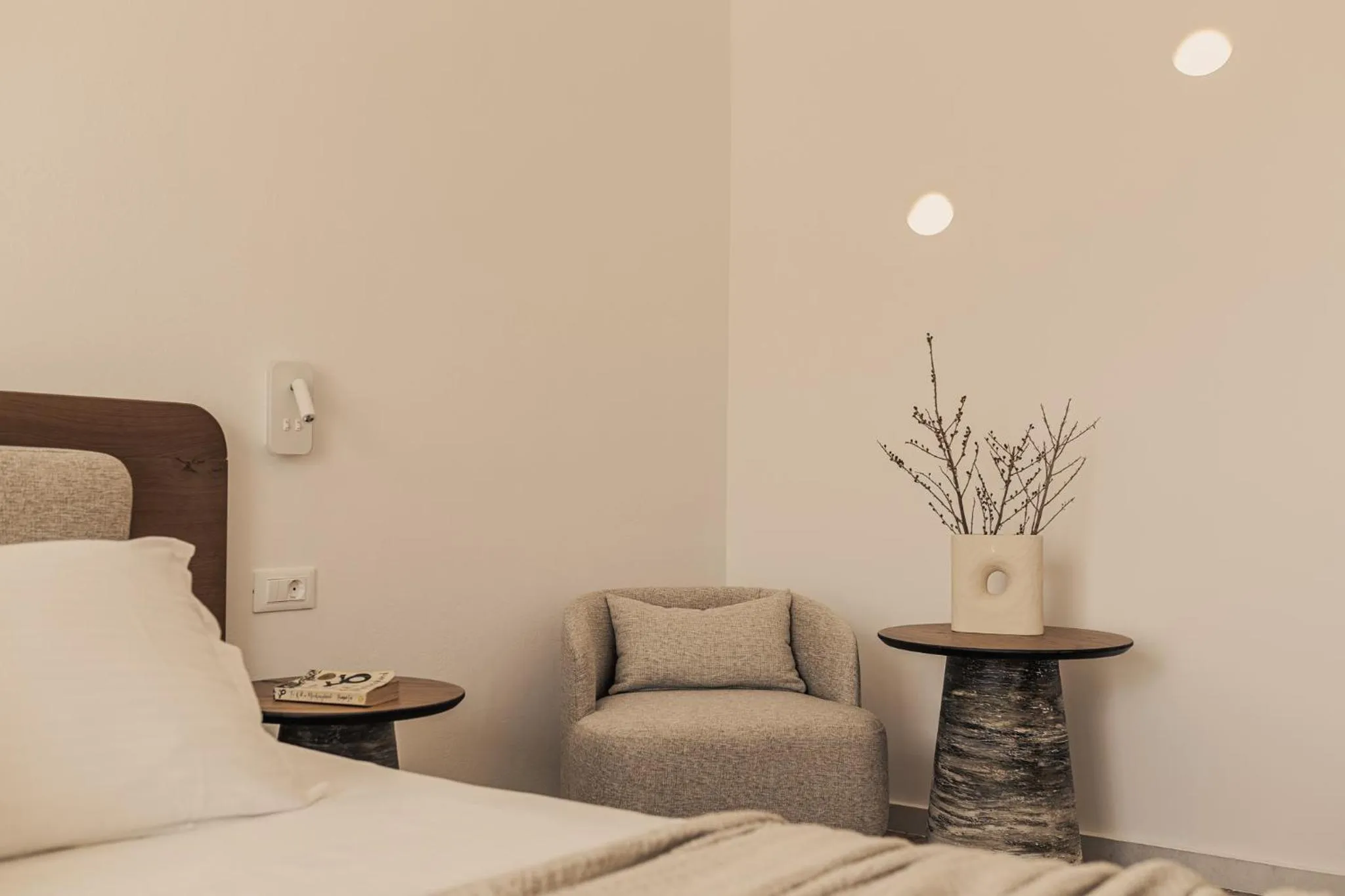 Bed in Saint George Hotel