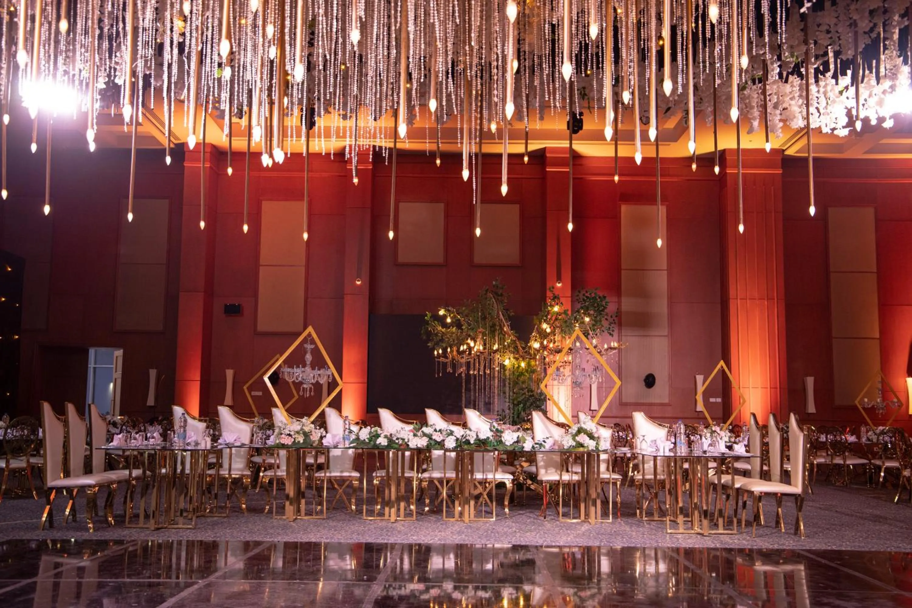 Restaurant/places to eat in Tolip Olympic International City