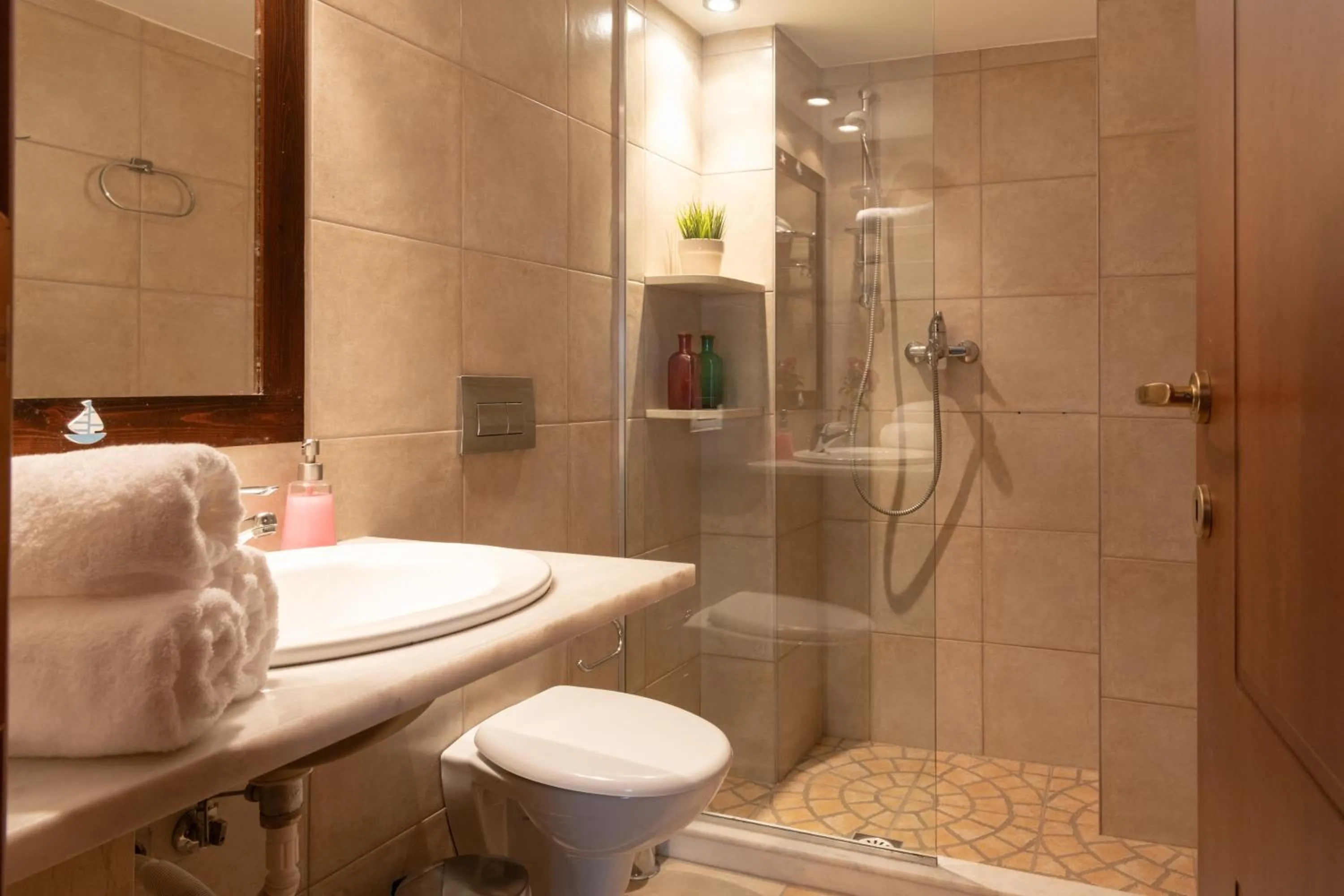 Shower in Porto Sisi Hotel Apartments