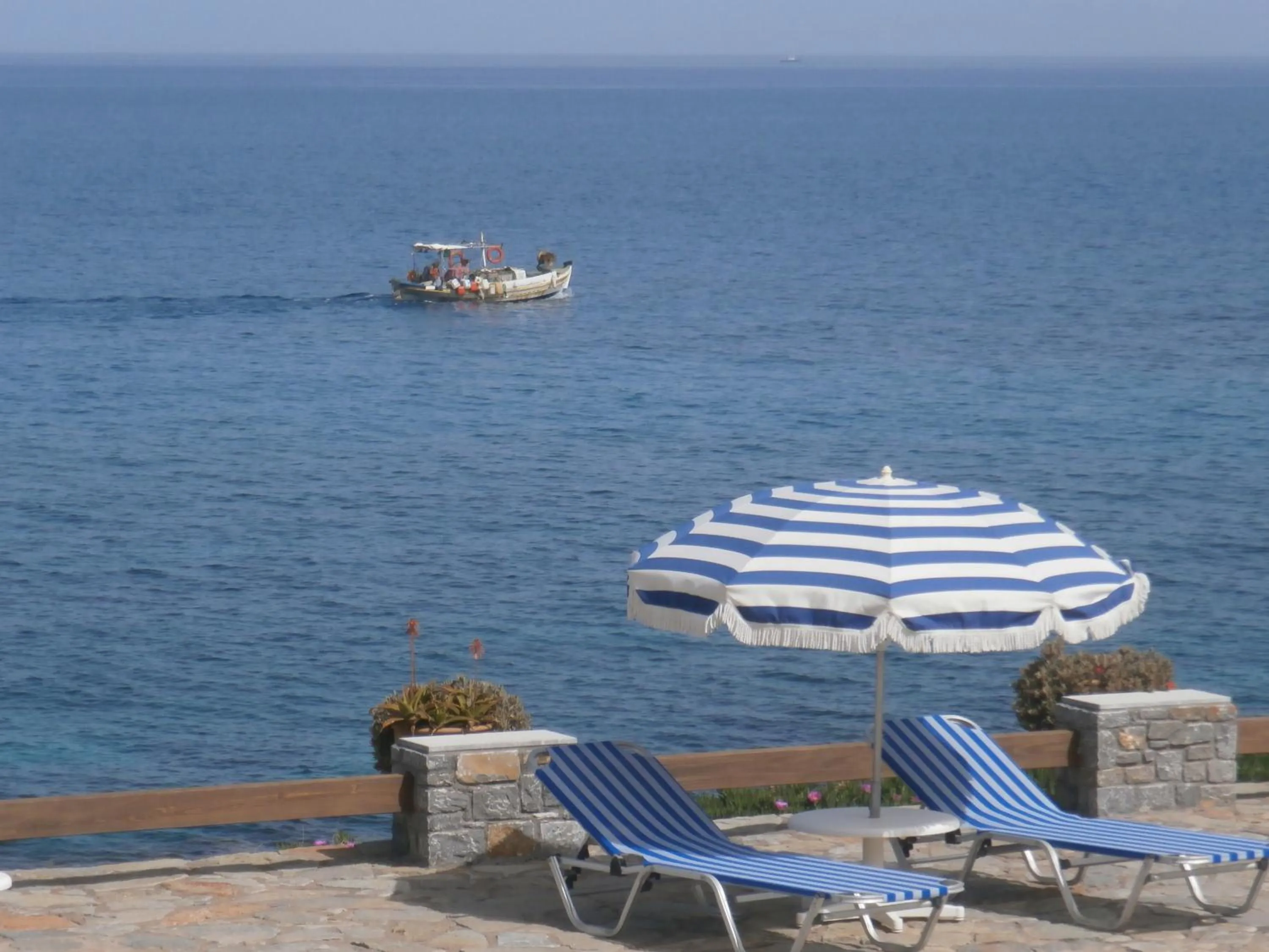Patio in Porto Sisi Hotel Apartments
