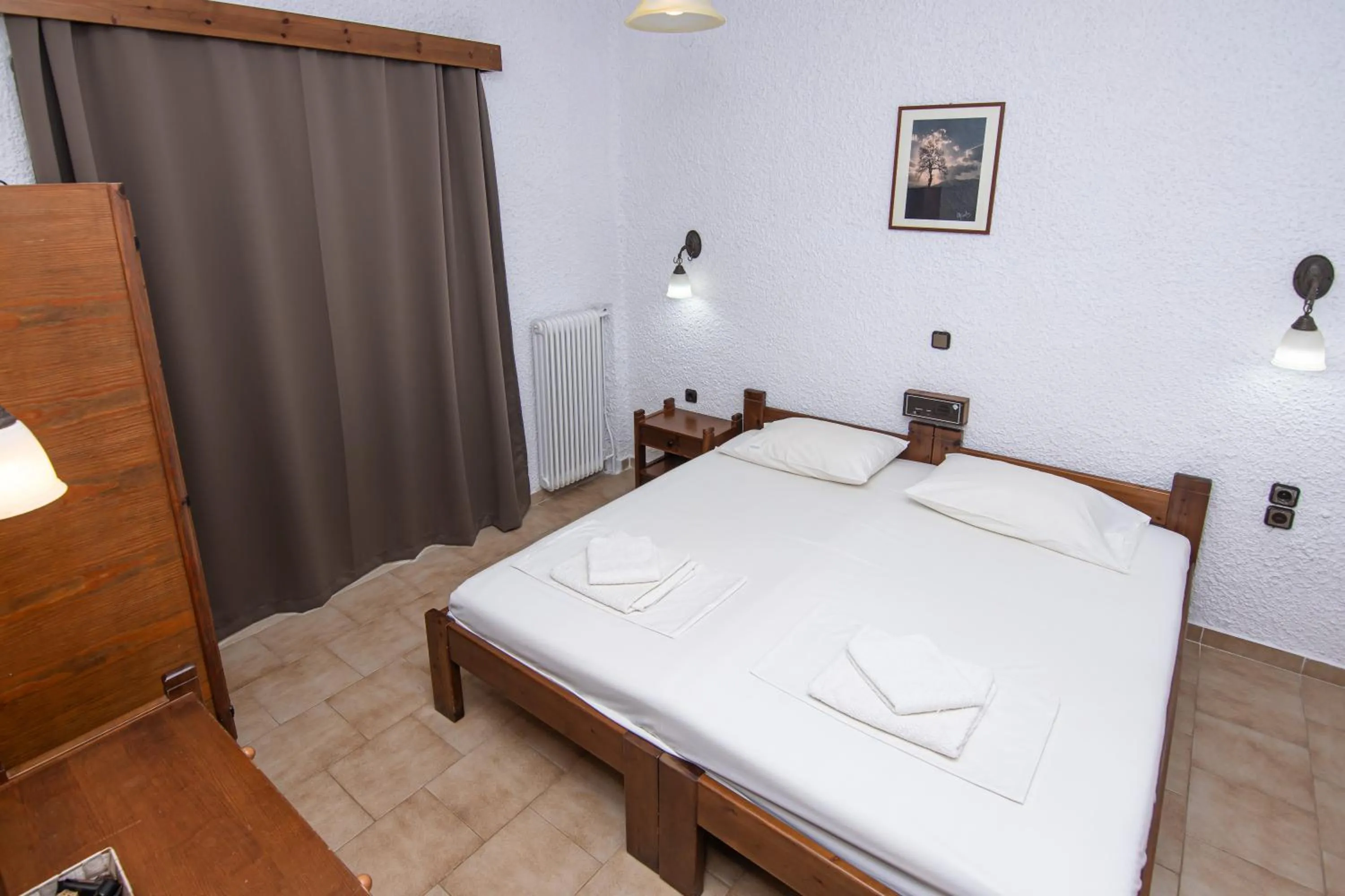 Bedroom, Bed in Delfini Apartments