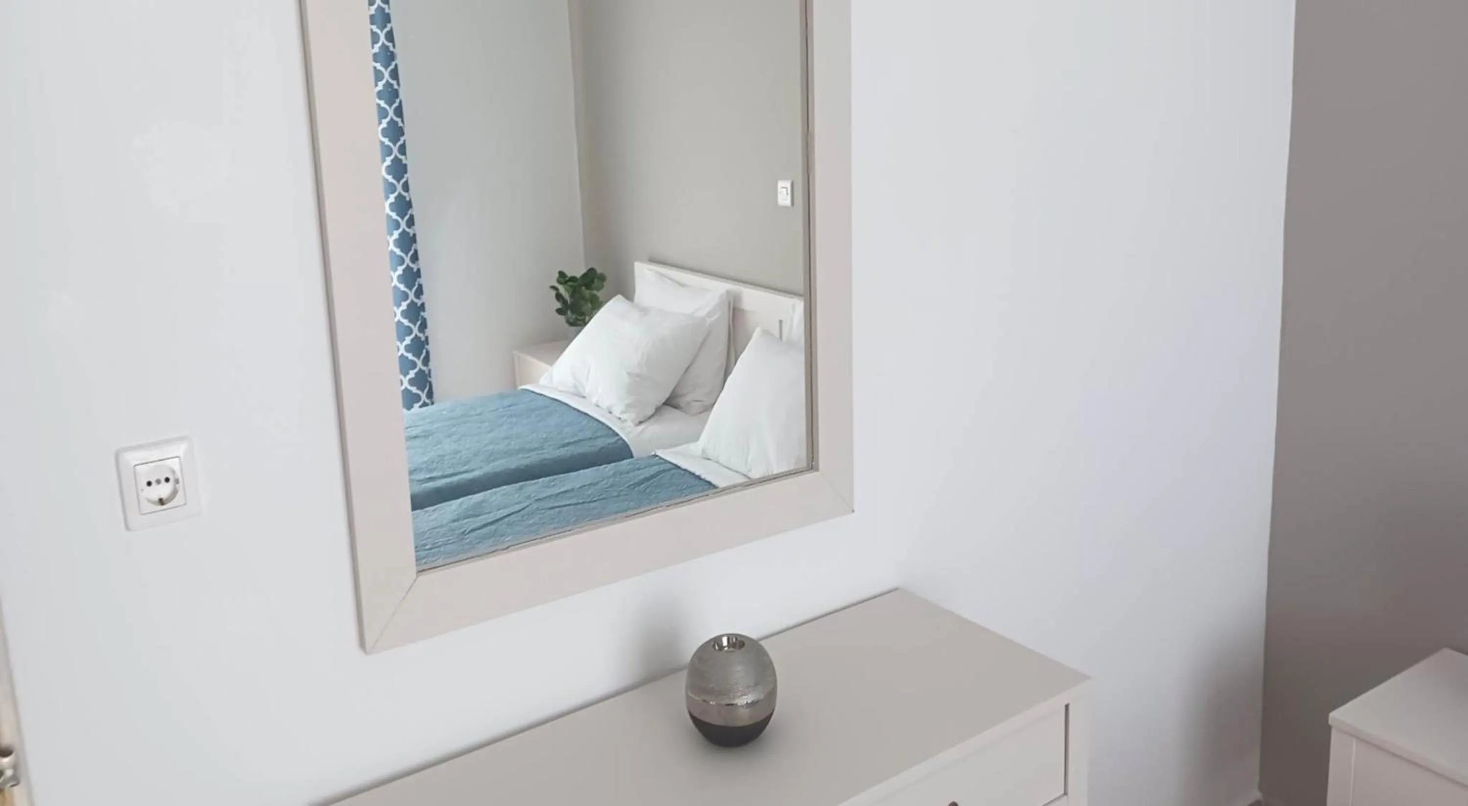 Bedroom, Bed in JP Pool & Apartments