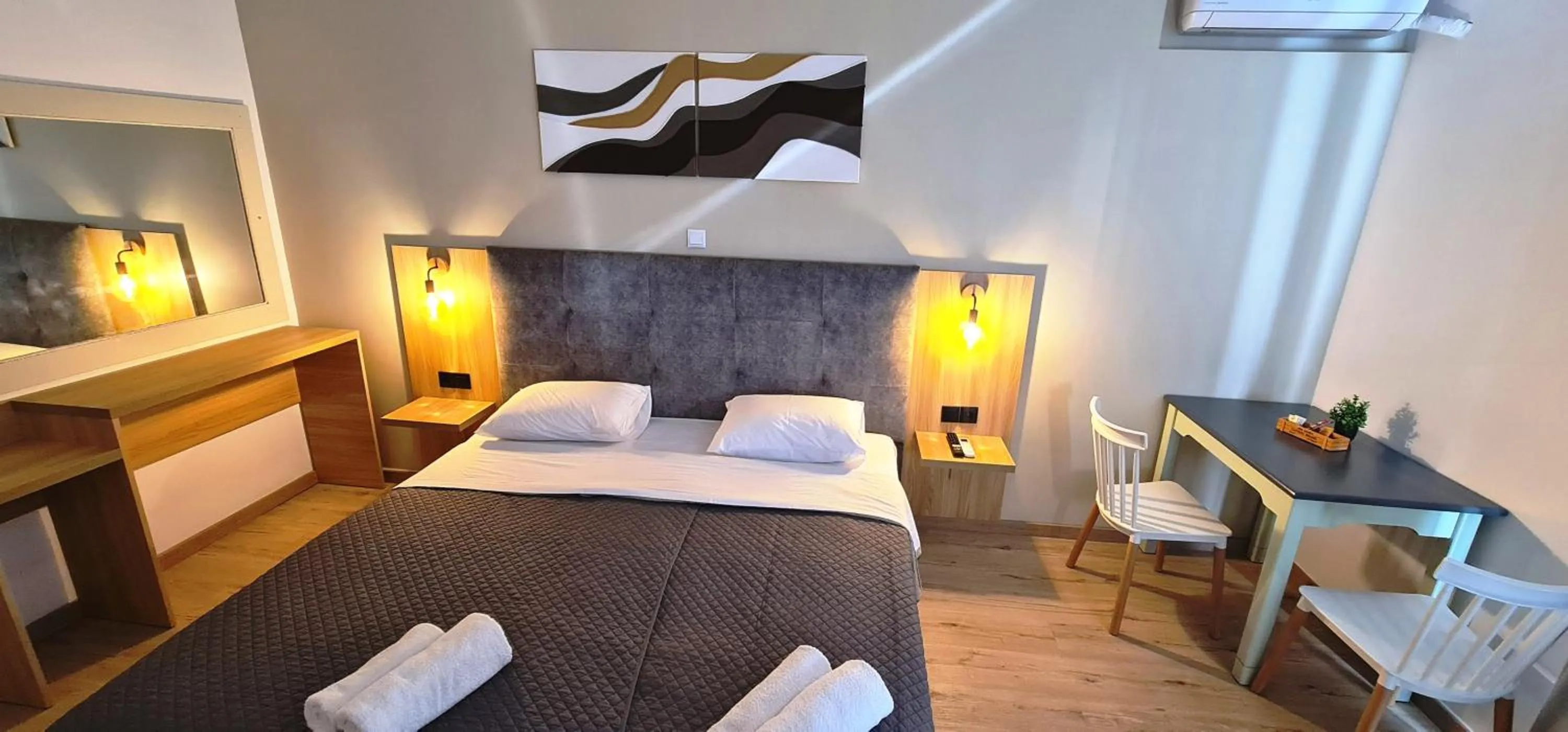 Bedroom, Bed in JP Pool & Apartments