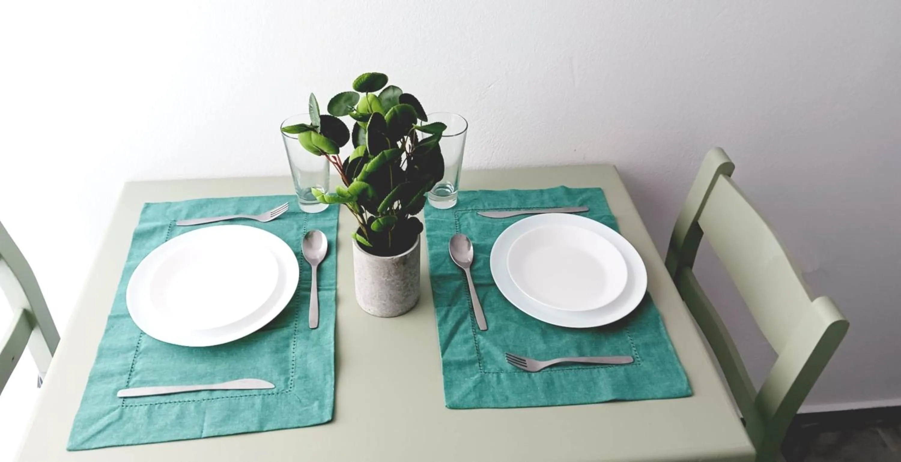 Dining area in JP Pool & Apartments