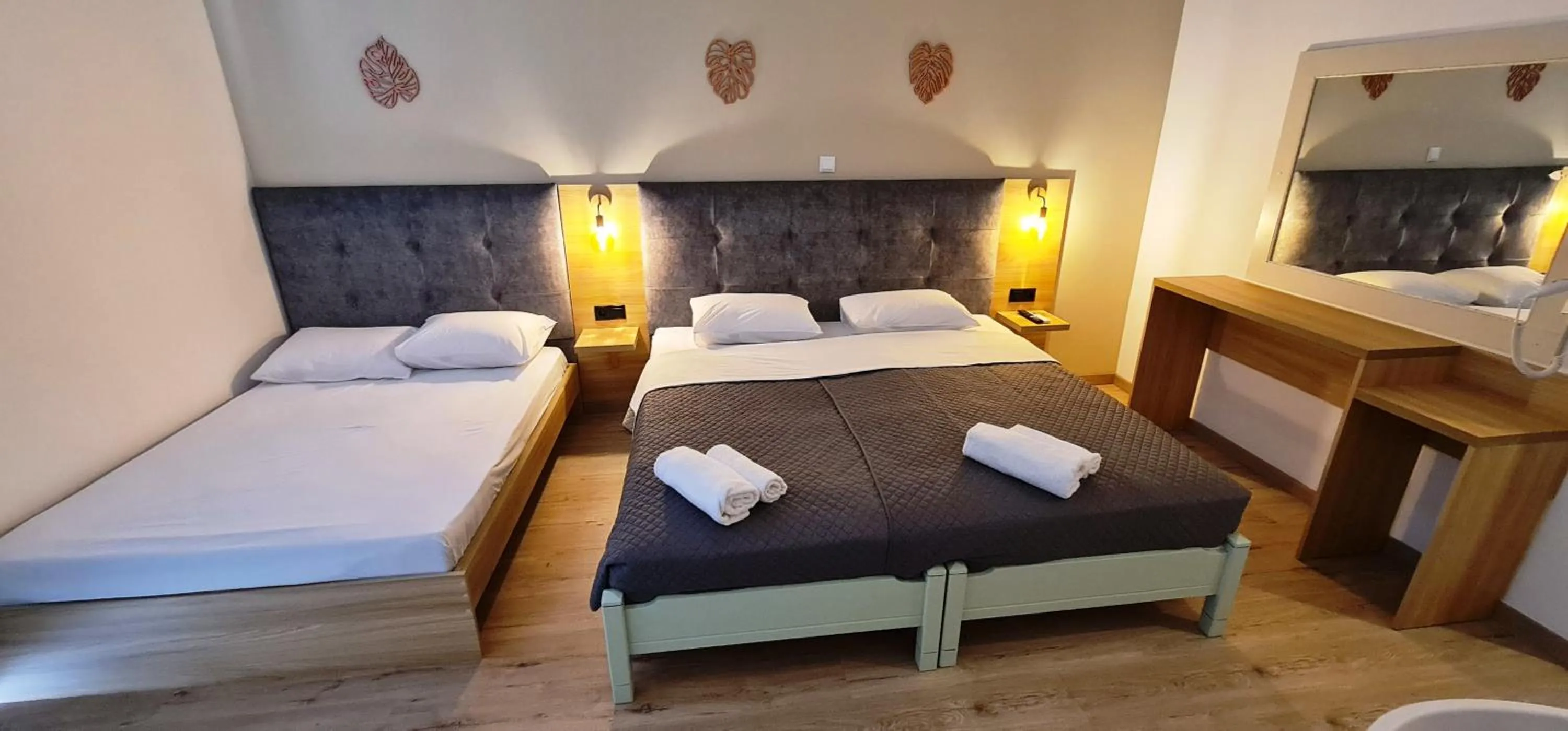 Bed in JP Pool & Apartments