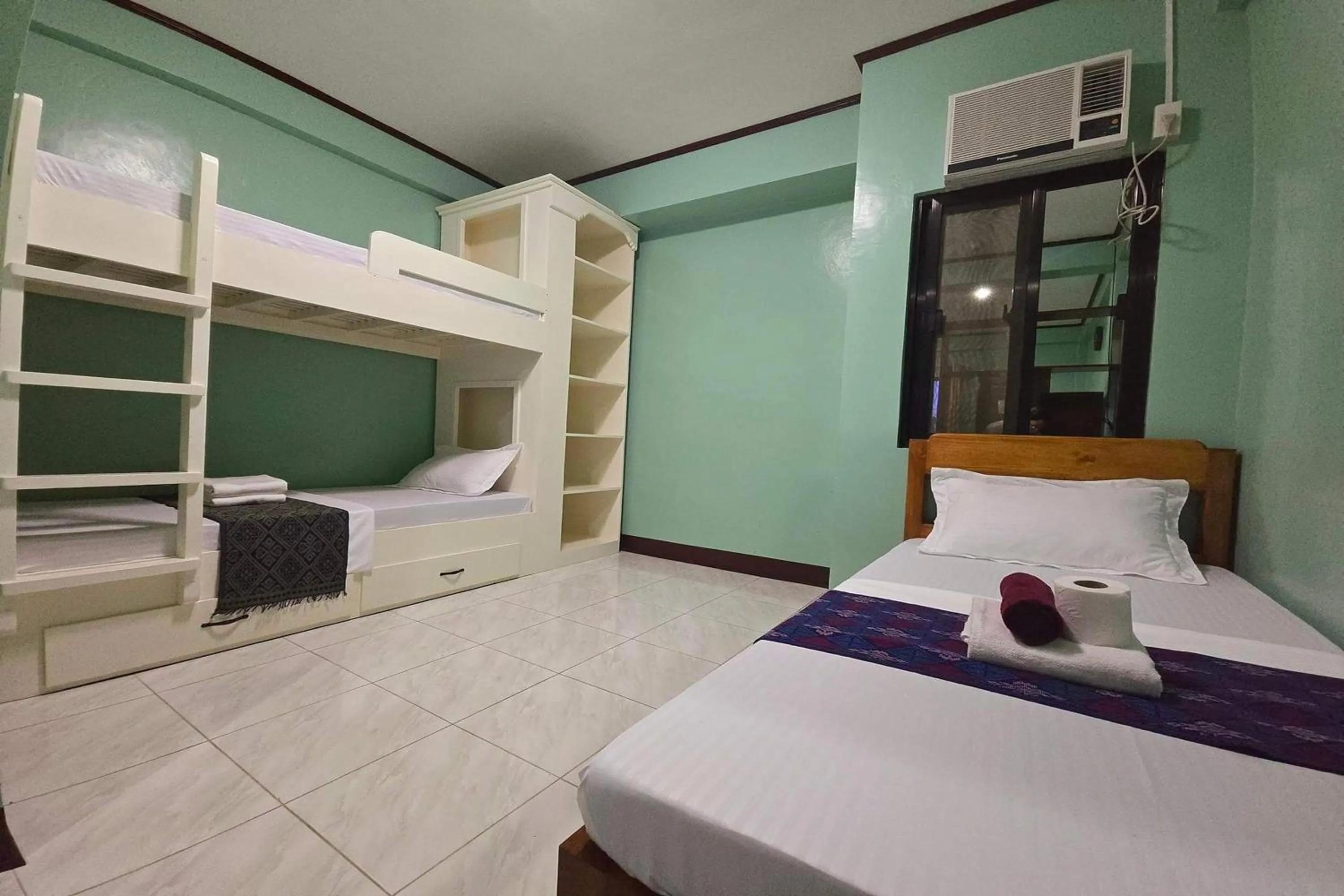 Bedroom, Bed in Nober Pension House City Center