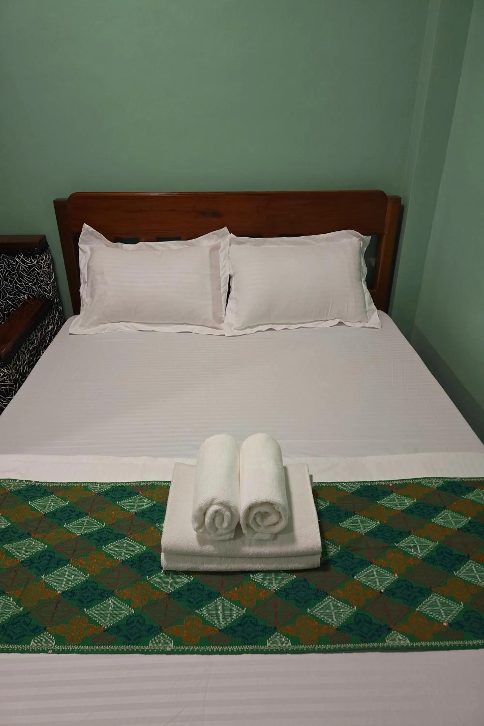 Bedroom, Bed in Nober Pension House City Center