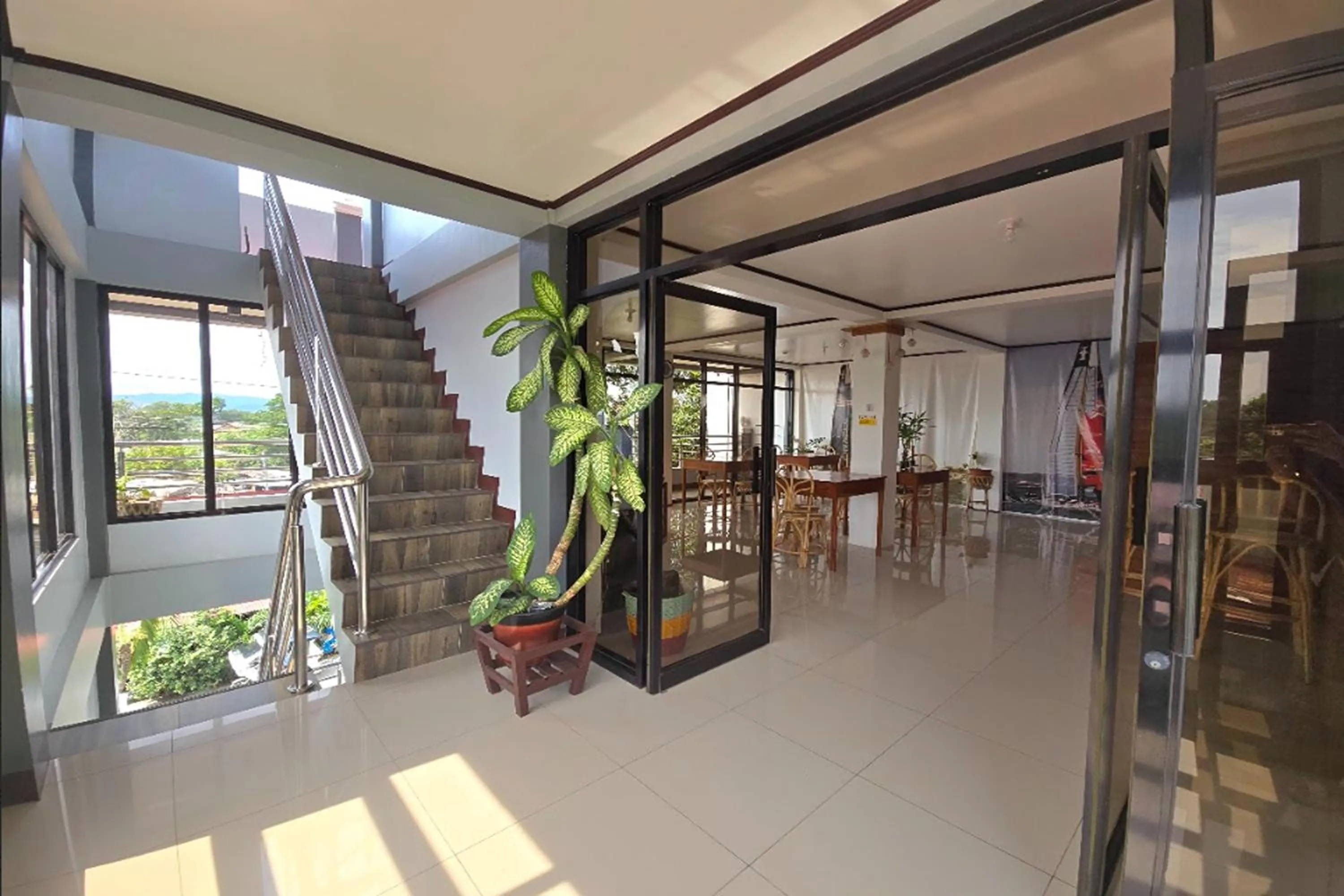 Breakfast in Nober Pension House City Center