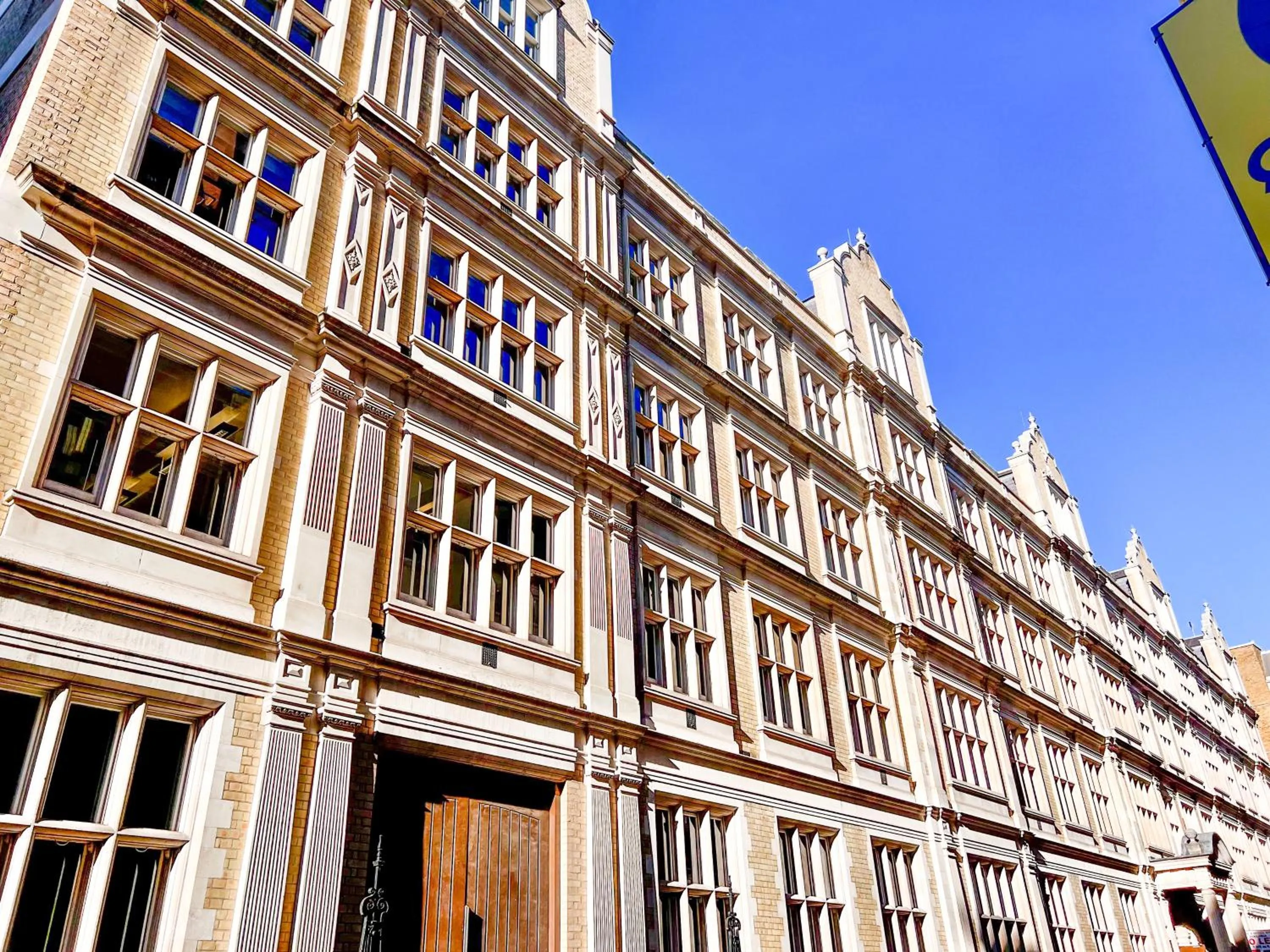 Deluxe Entire Apartment Between Covent Garden and St Pauls Cathedral