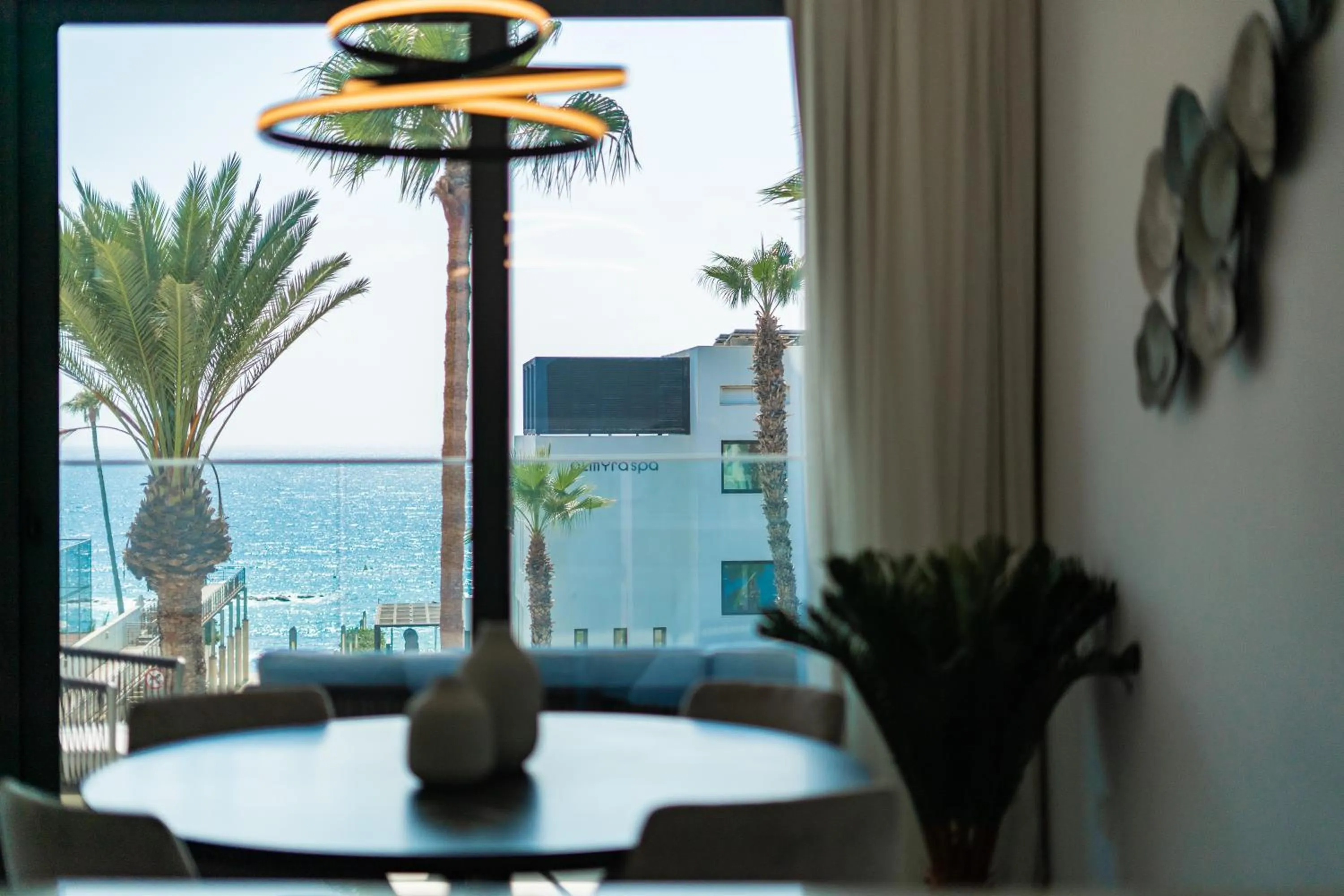 Living room in Waterside Sea View Apartments