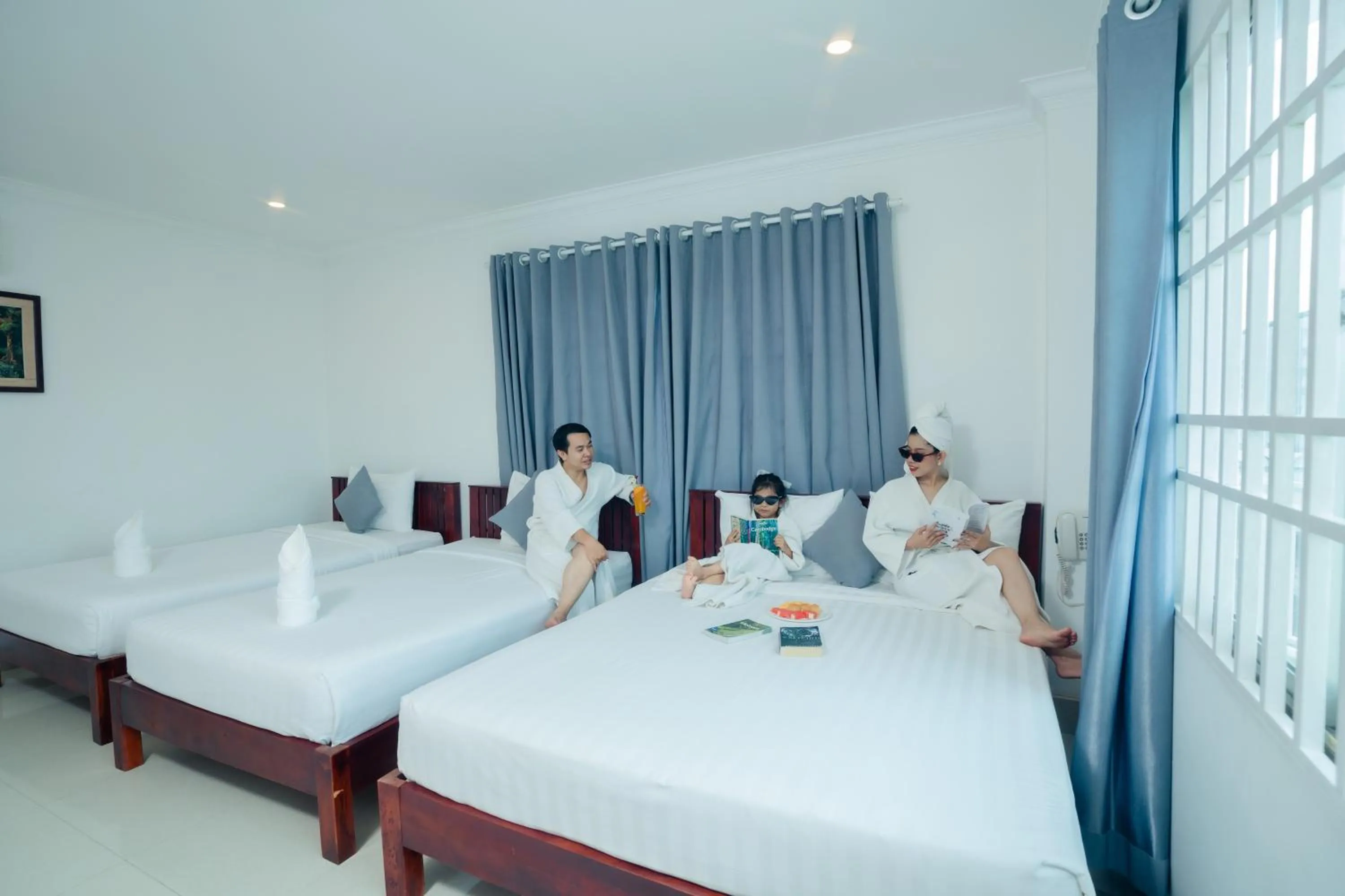 Bed in White Corner Hotel