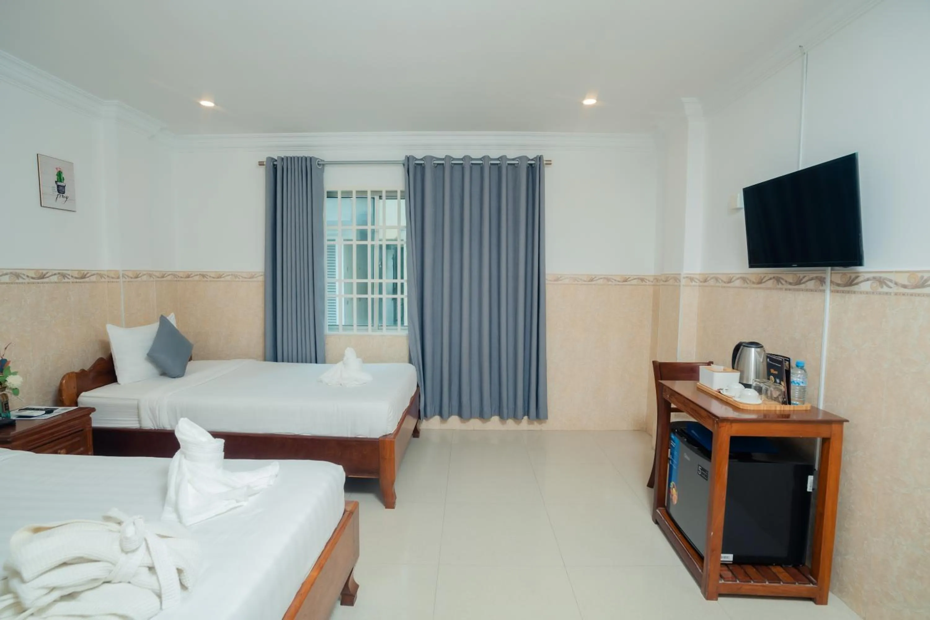 Bedroom, Bed in White Corner Hotel