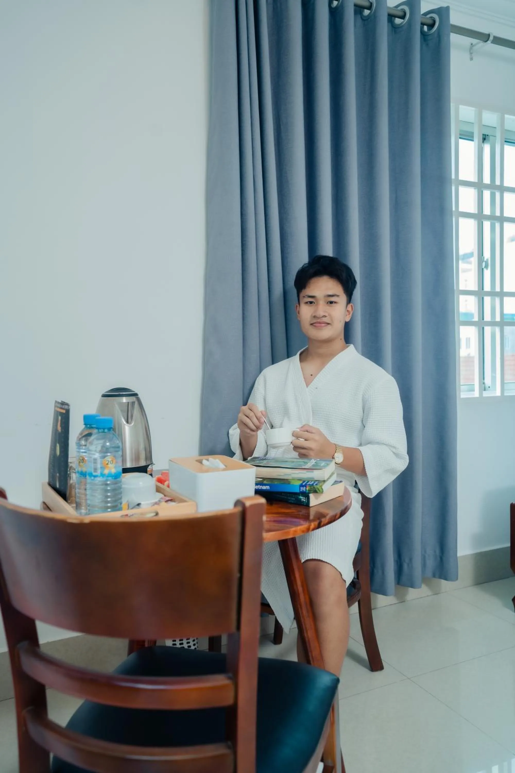 Coffee/tea facilities in White Corner Hotel