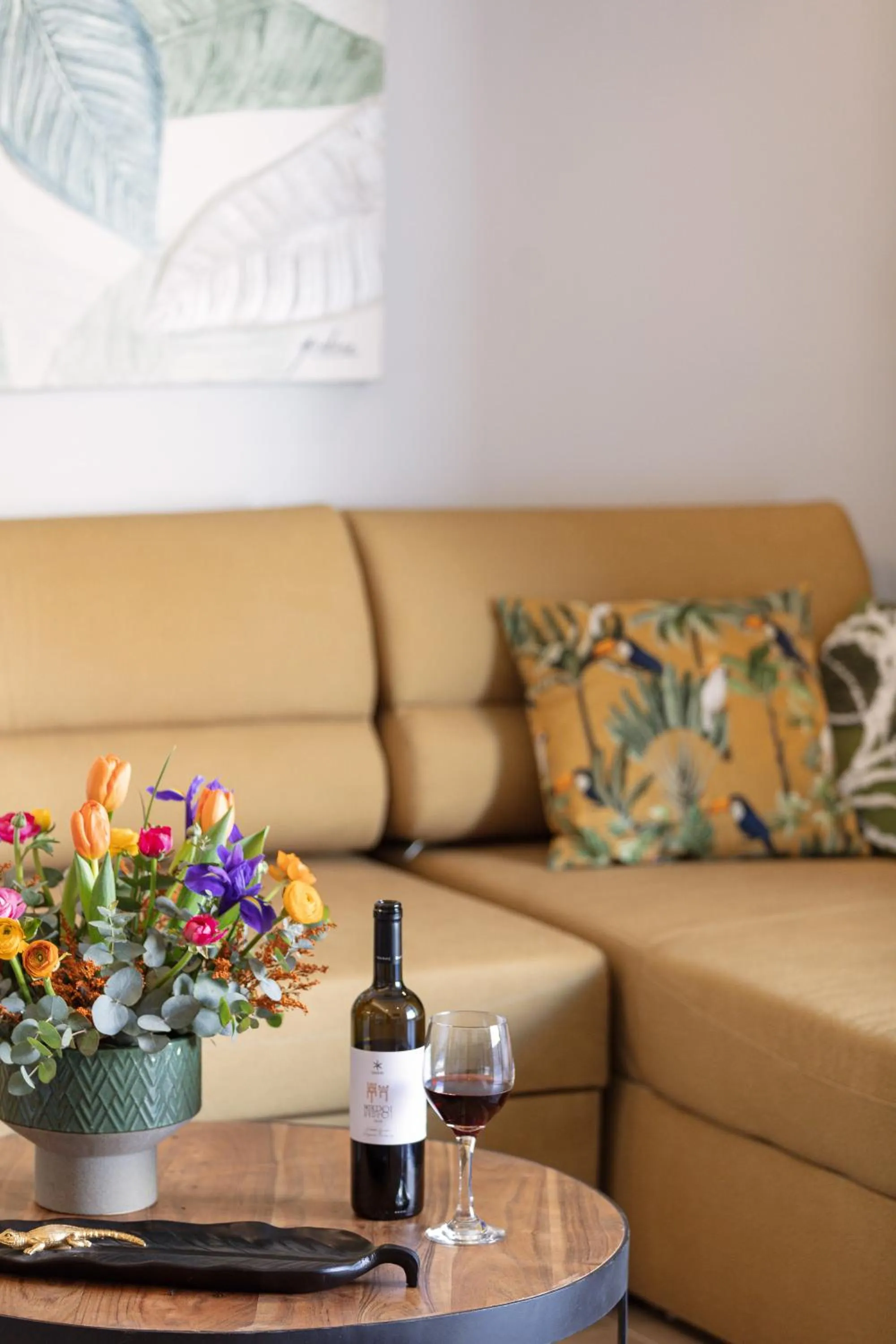 Lines Concept Accommodation