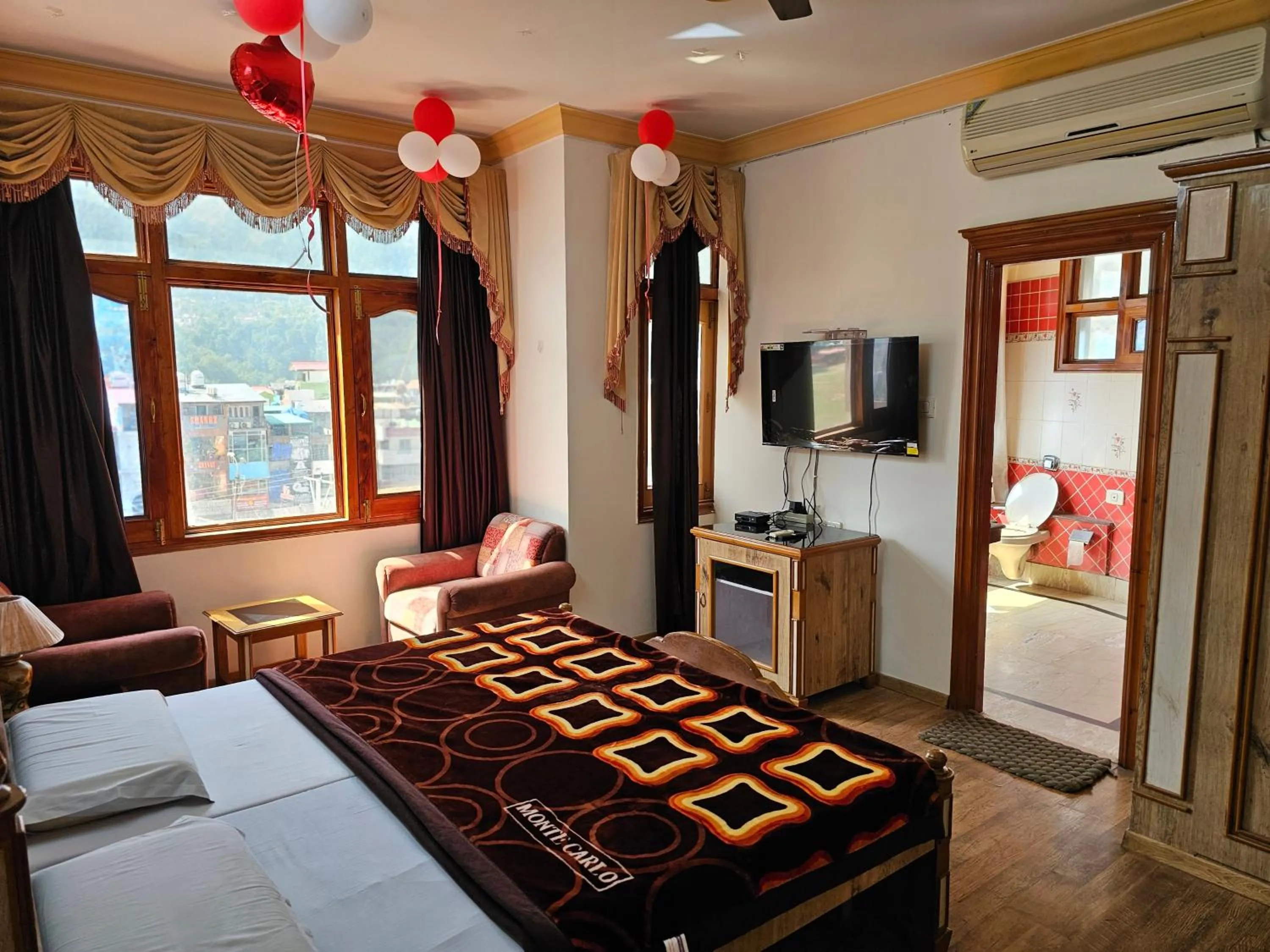 Bed in HOTEL CITY HEART