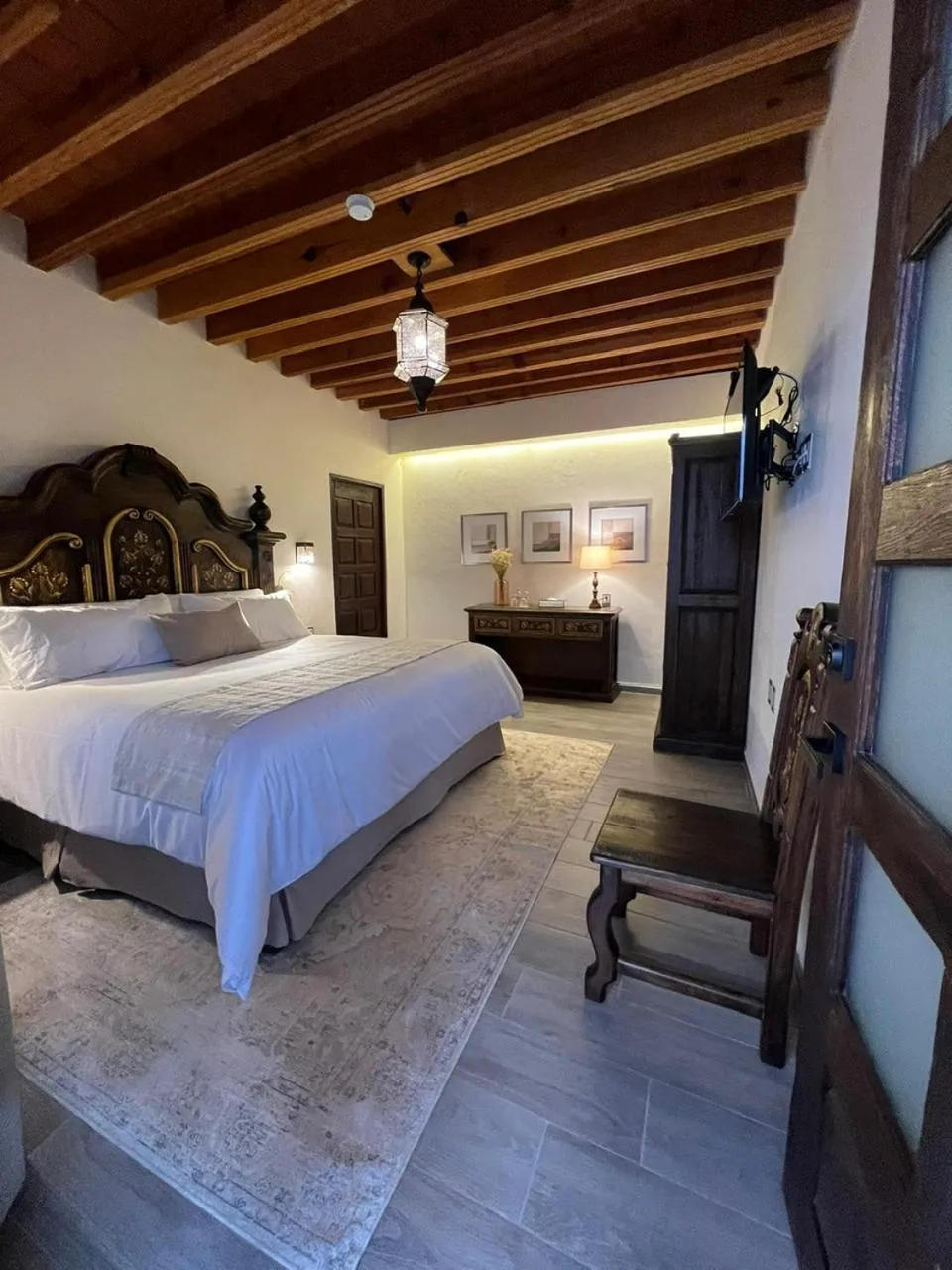 Photo of the whole room, Bed in HOTEL BOUTIQUE CASA CRISTINA