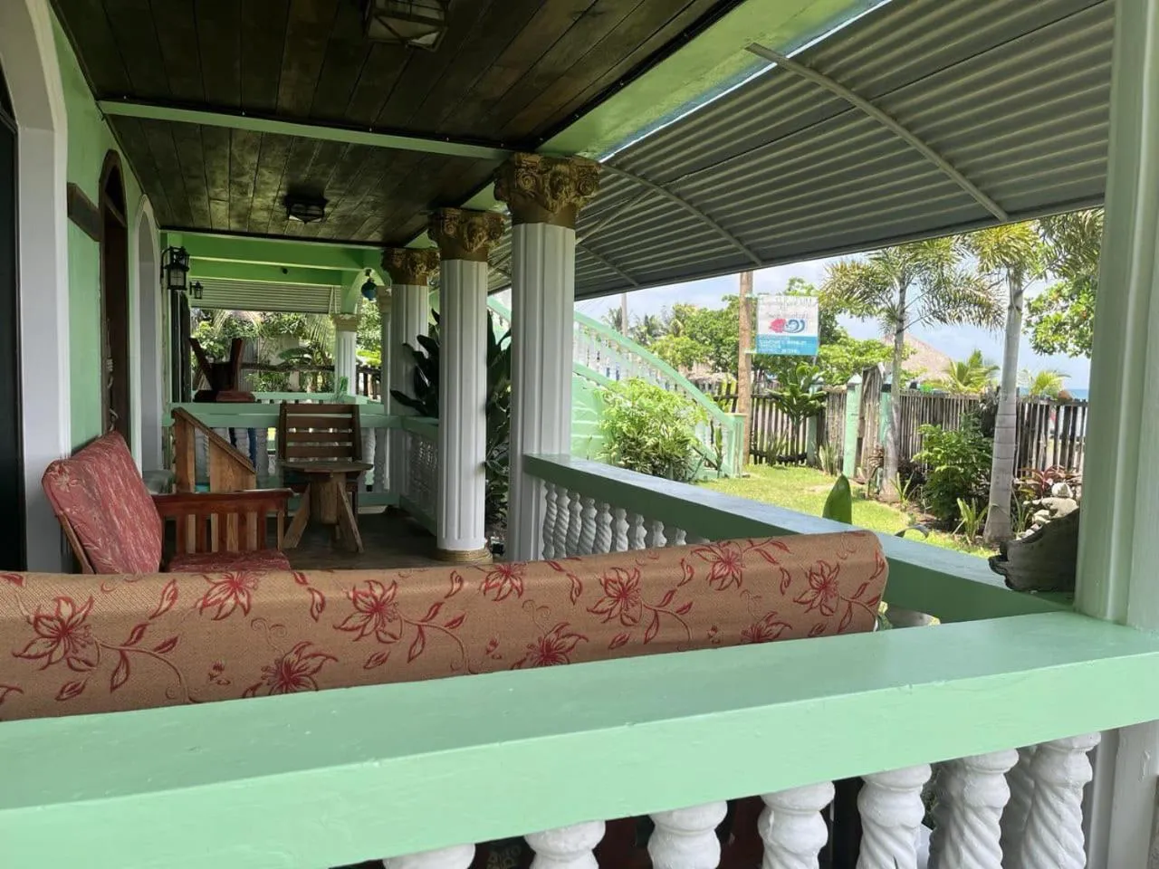 Balcony/Terrace in Hospedaje Rosa Del Mar & Sweets Cafe
