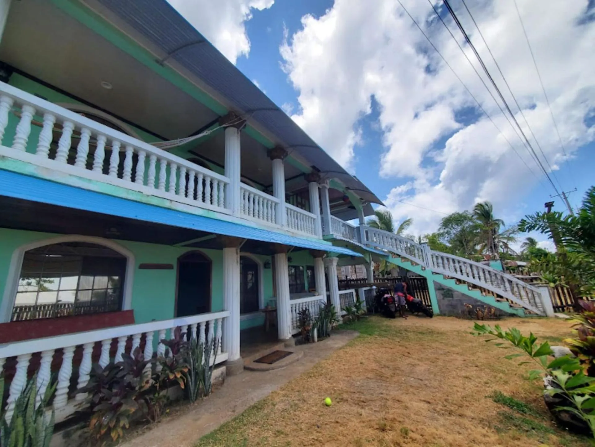 Property building in Hospedaje Rosa Del Mar & Sweets Cafe