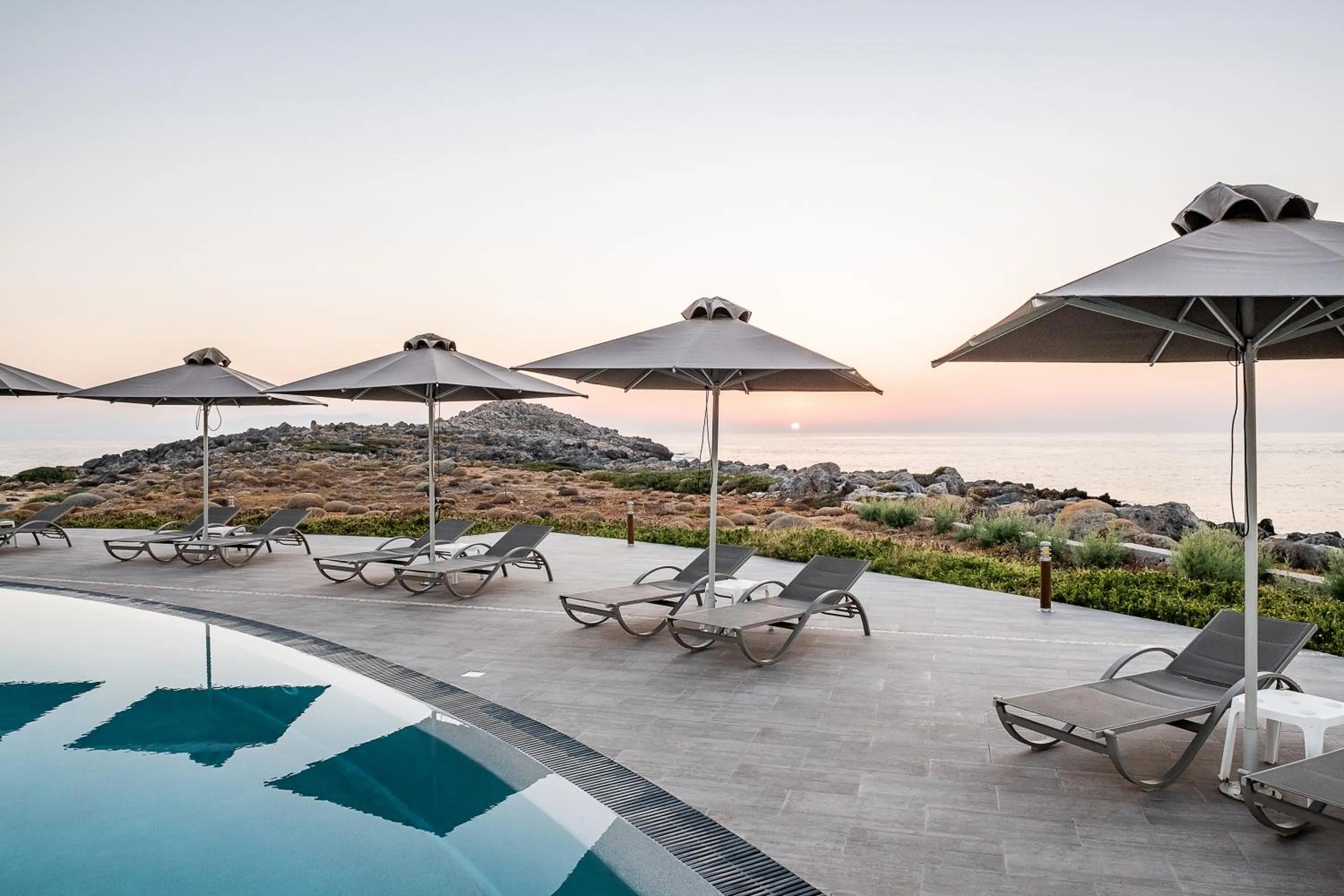 Swimming pool in Kavos Hotel & Suites