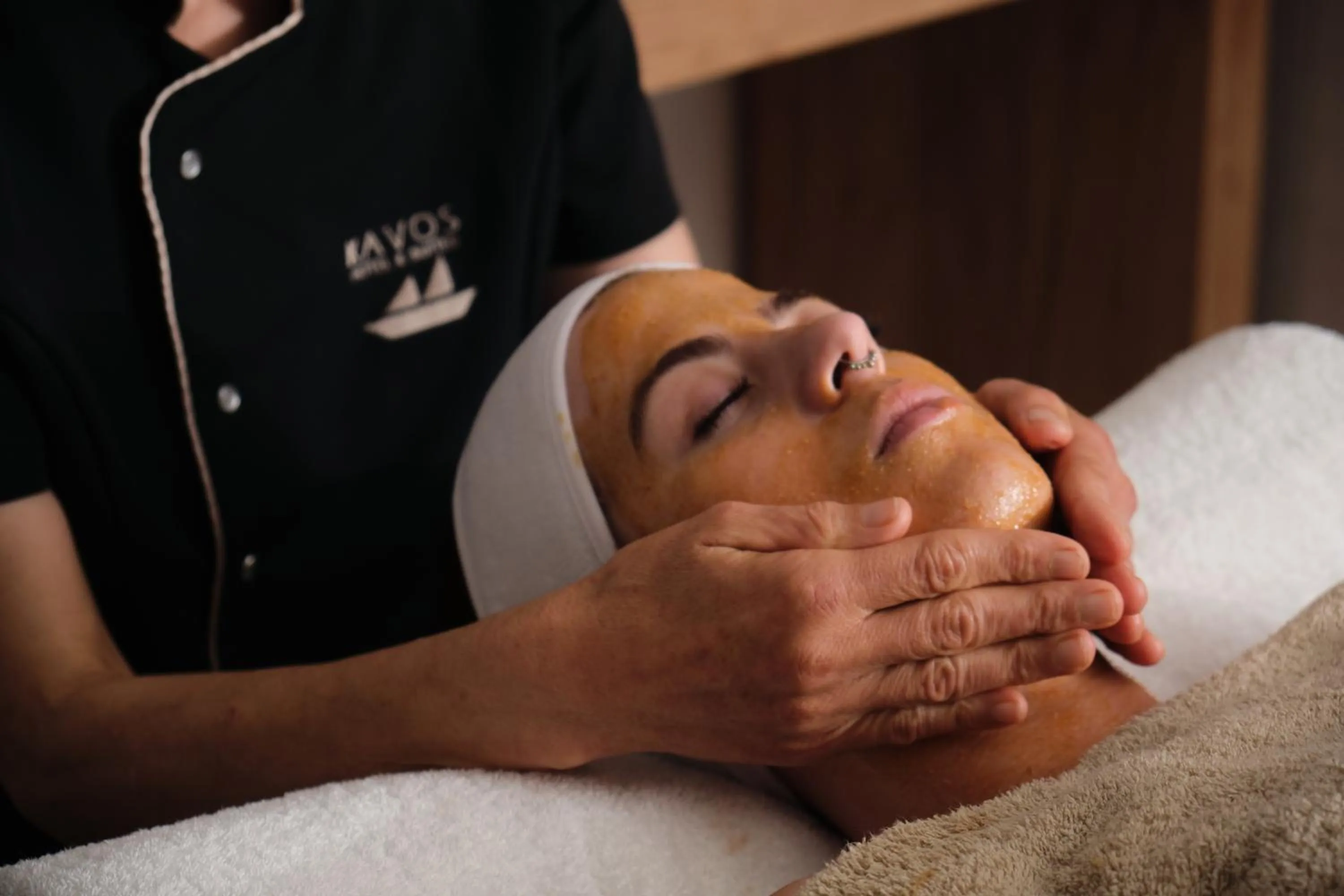 Massage in Kavos Hotel & Suites