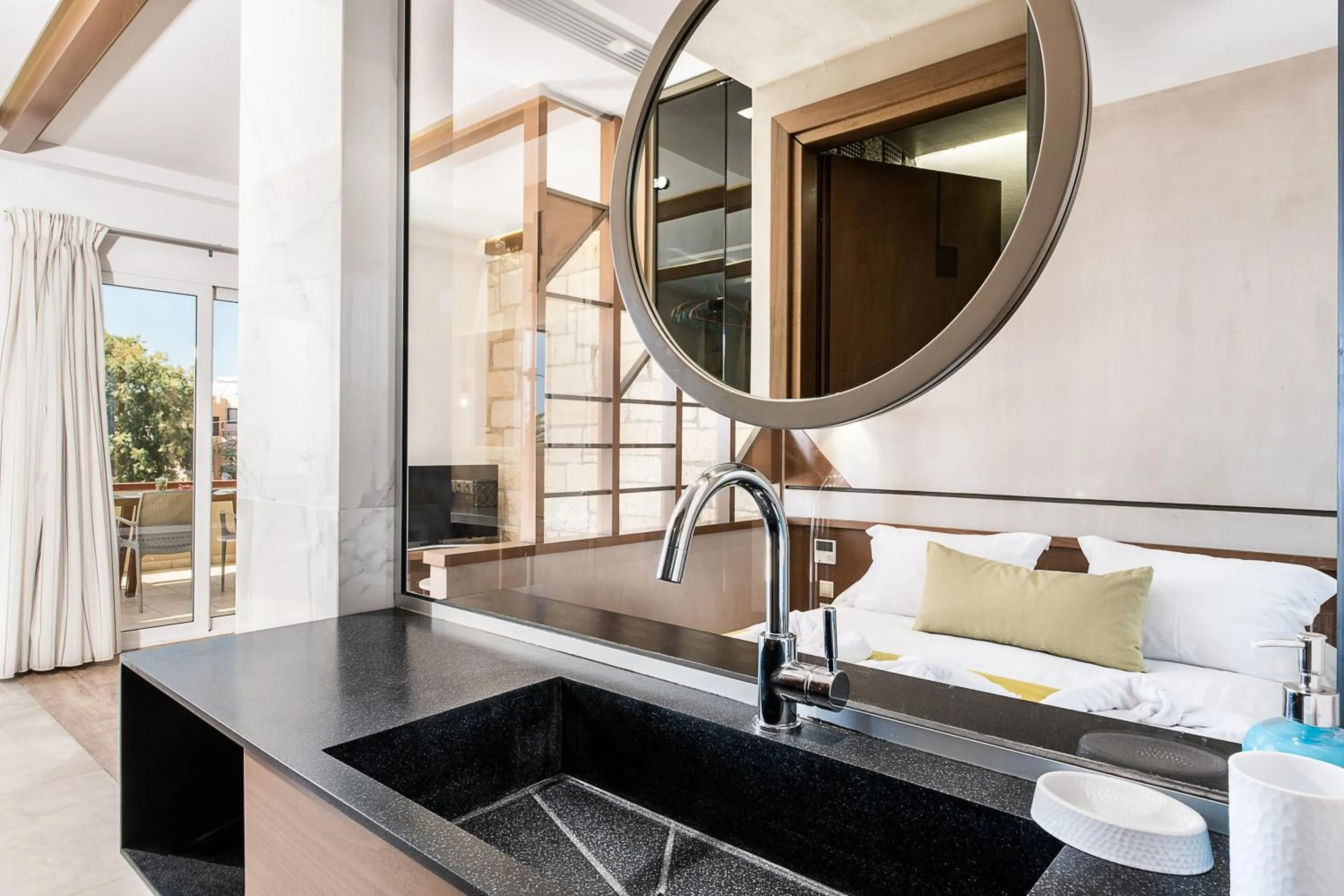 Living room in Kavos Hotel & Suites