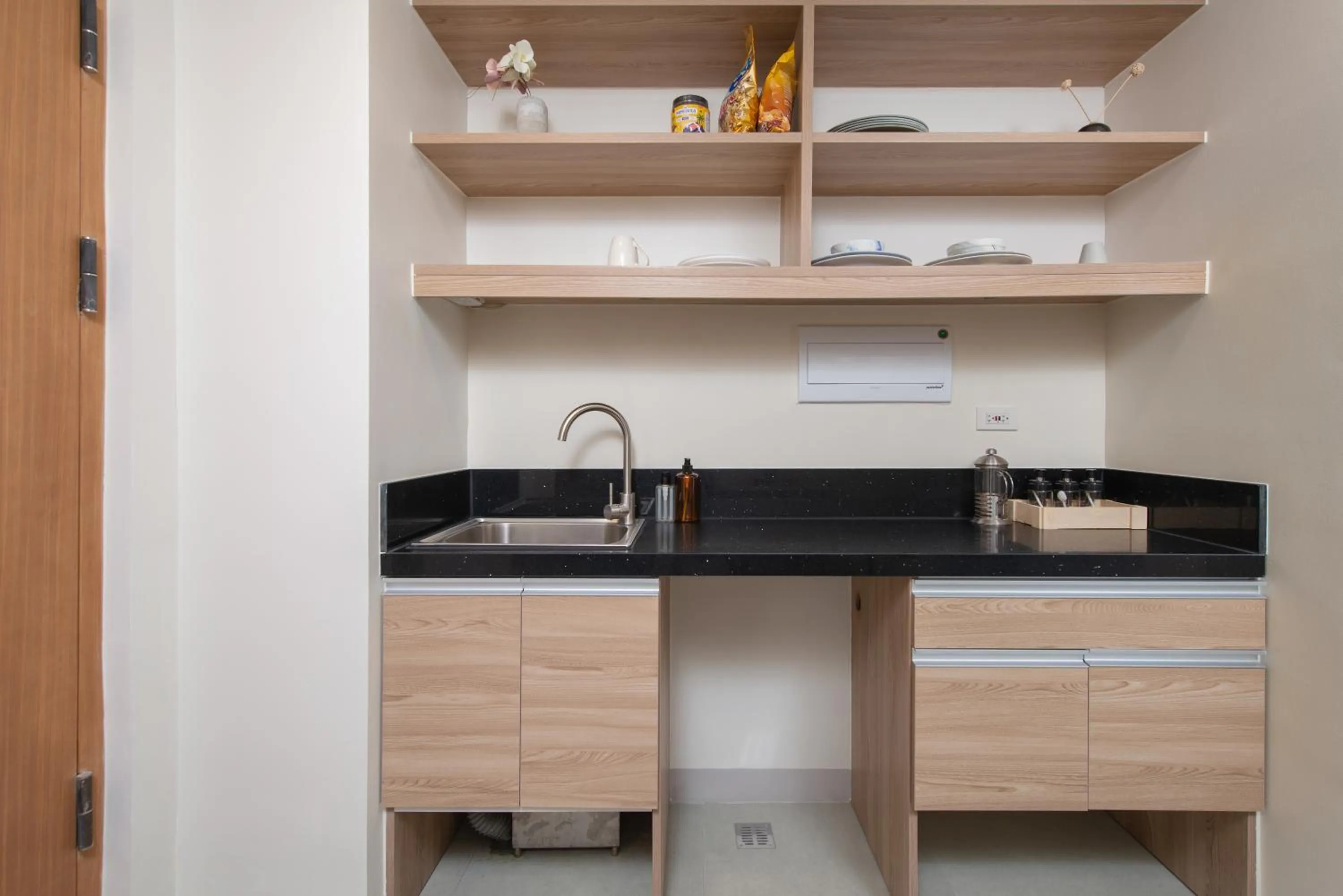 Kitchen or kitchenette in The Grid Co-Living Managed by HII