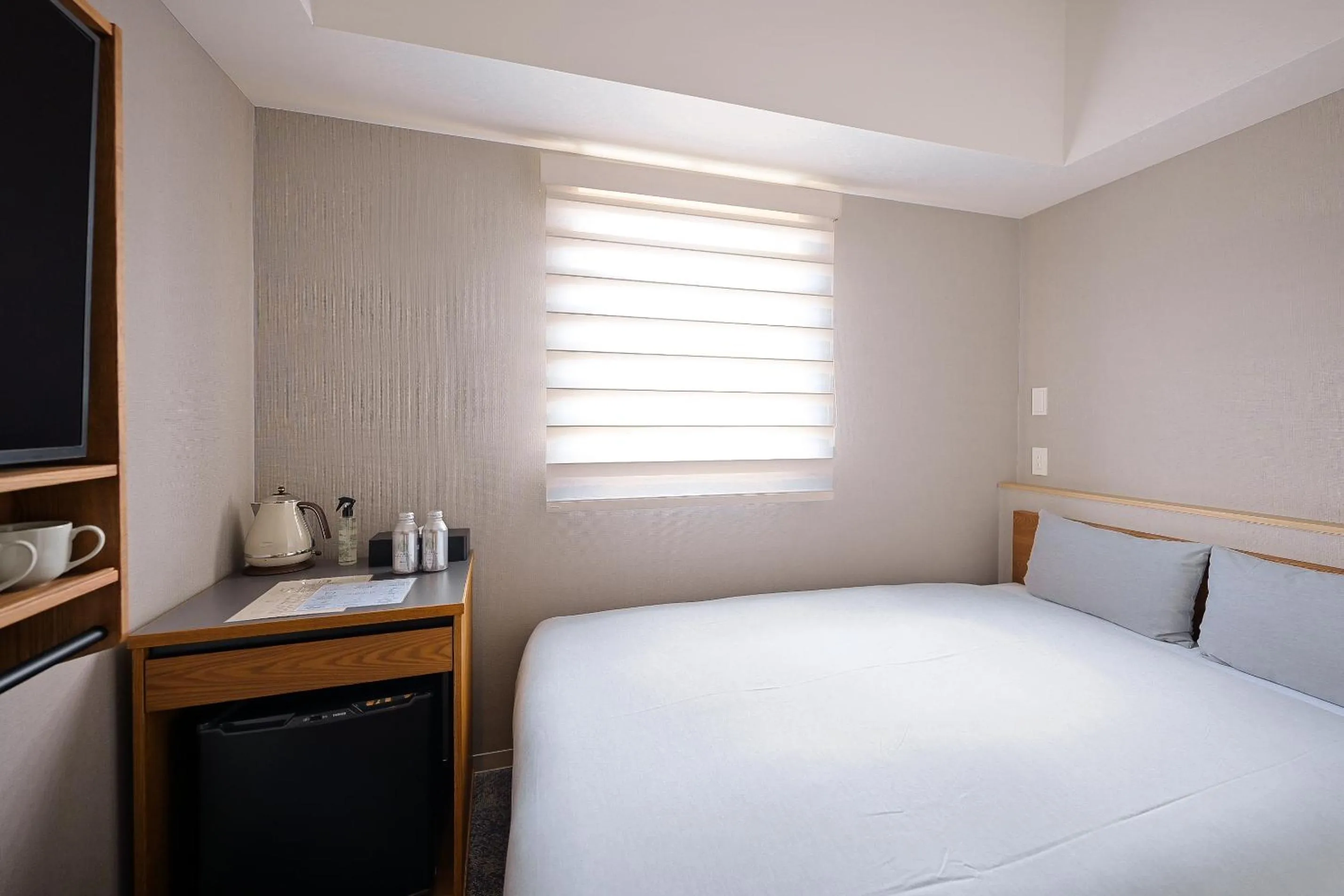 Bed in OTHER SPACE Asakusa